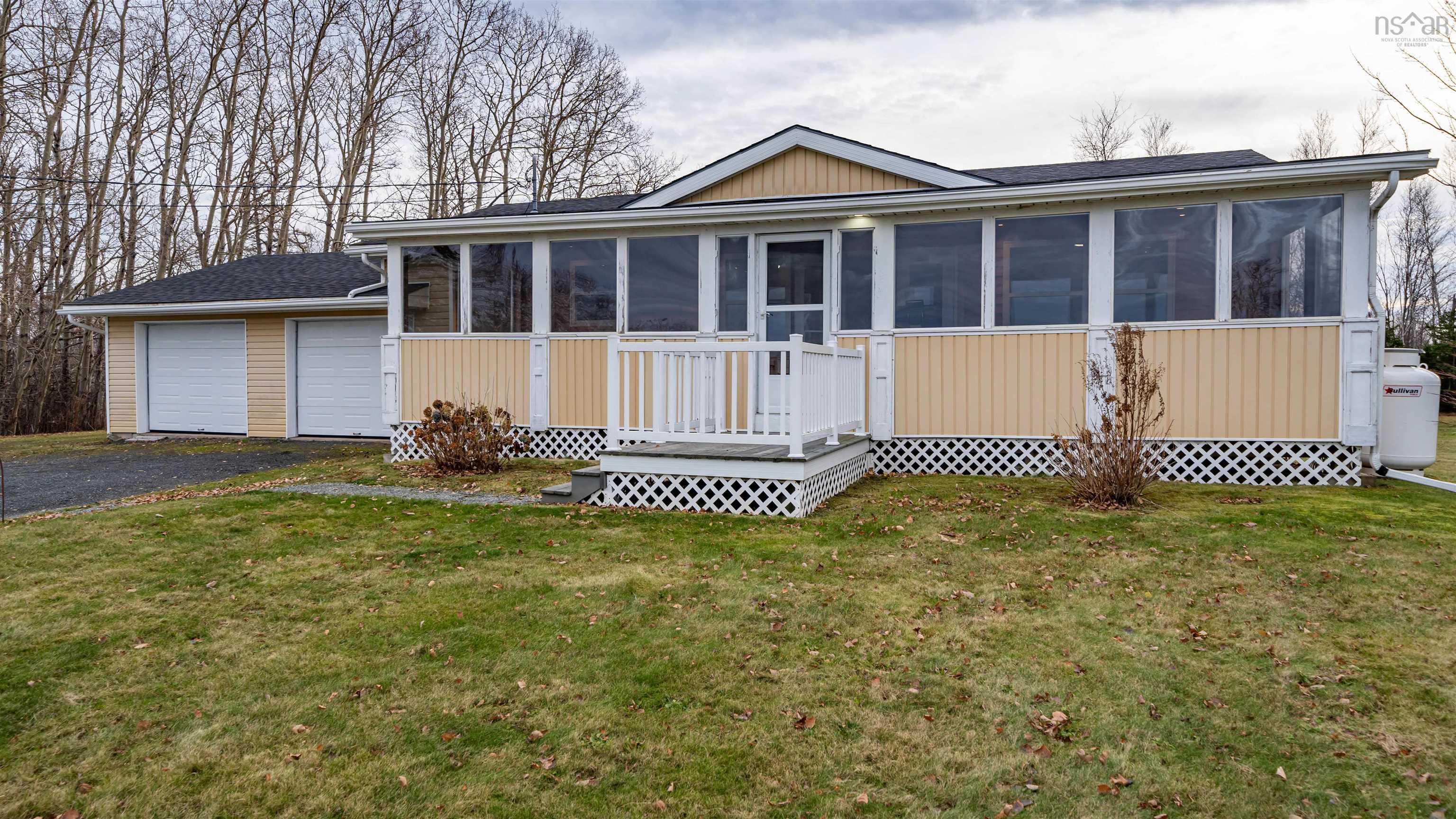 $399,900.00: 5918 Little Harbour Road, Kings Head