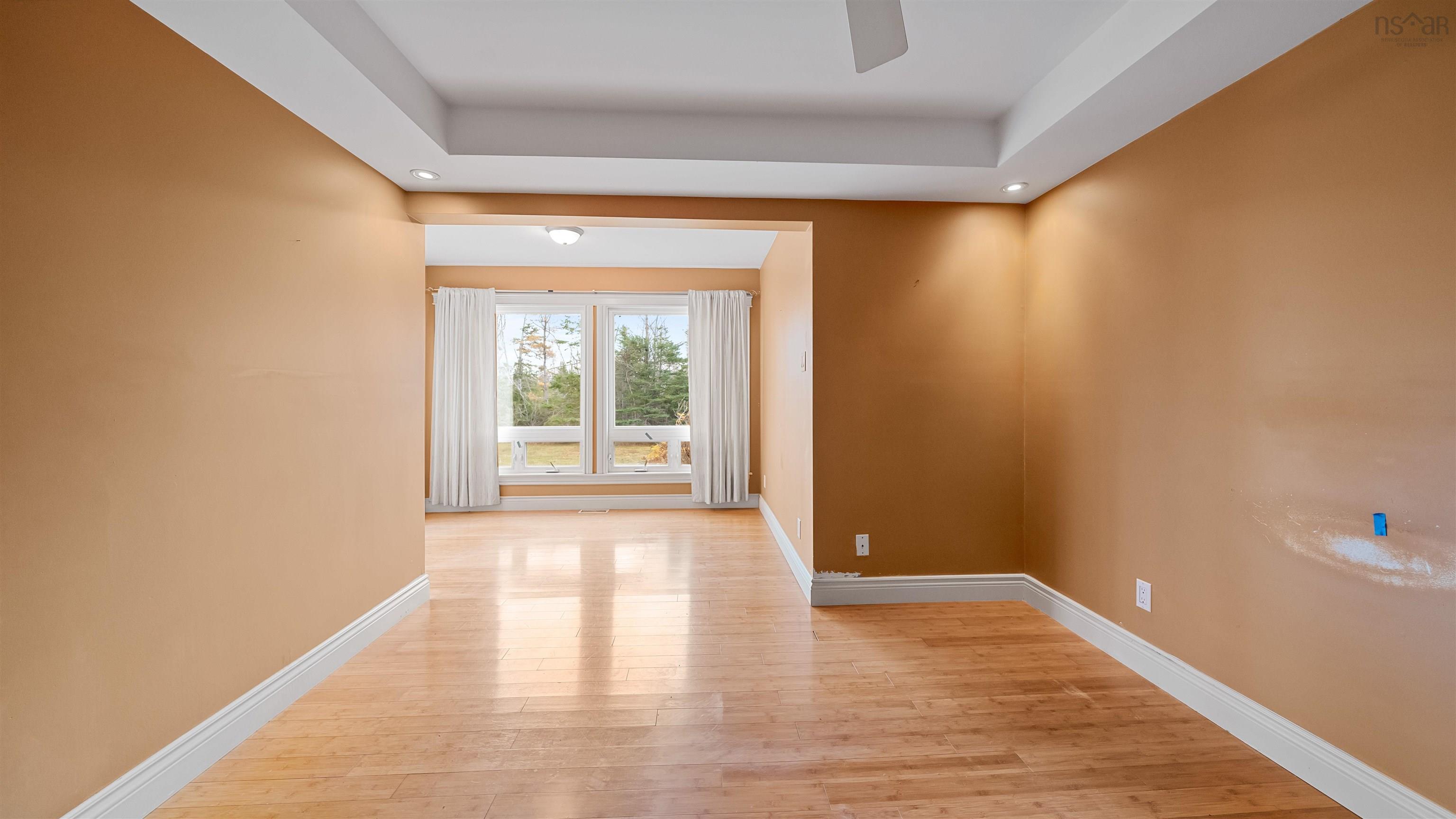 $399,900.00: 5918 Little Harbour Road, Kings Head