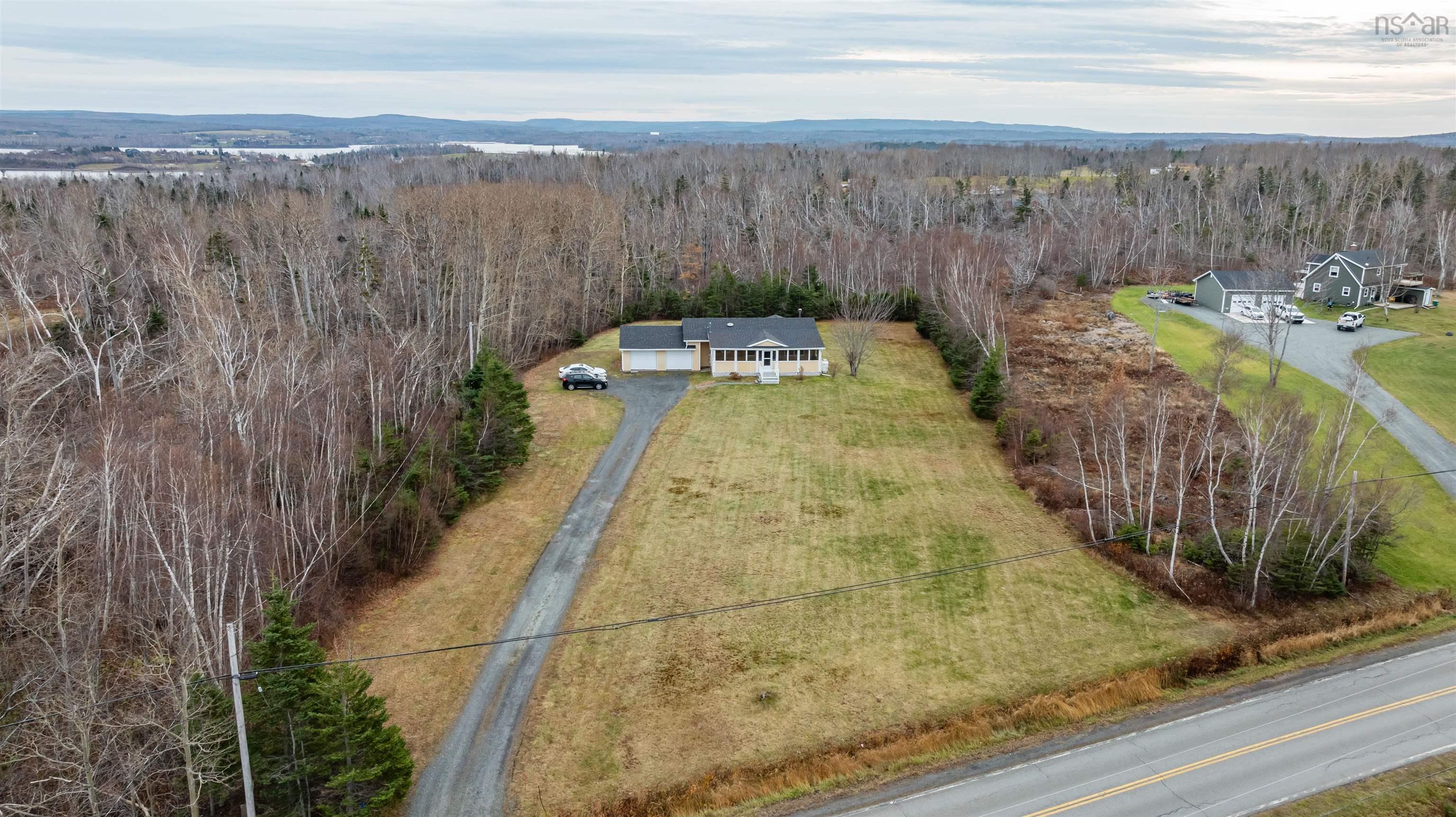 $399,900.00: 5918 Little Harbour Road, Kings Head