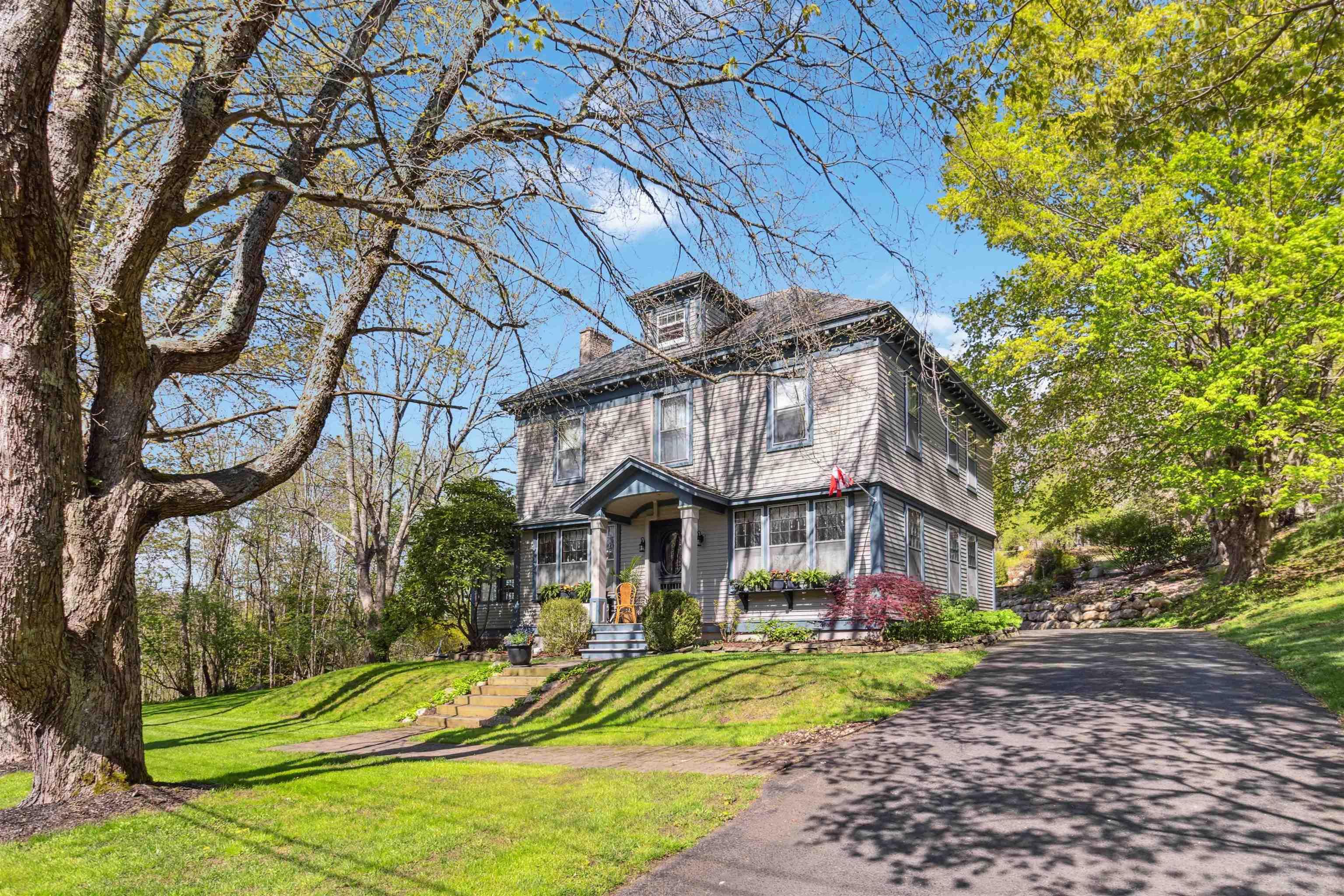 $599,900.00: 811 Lahave Street, Bridgewater