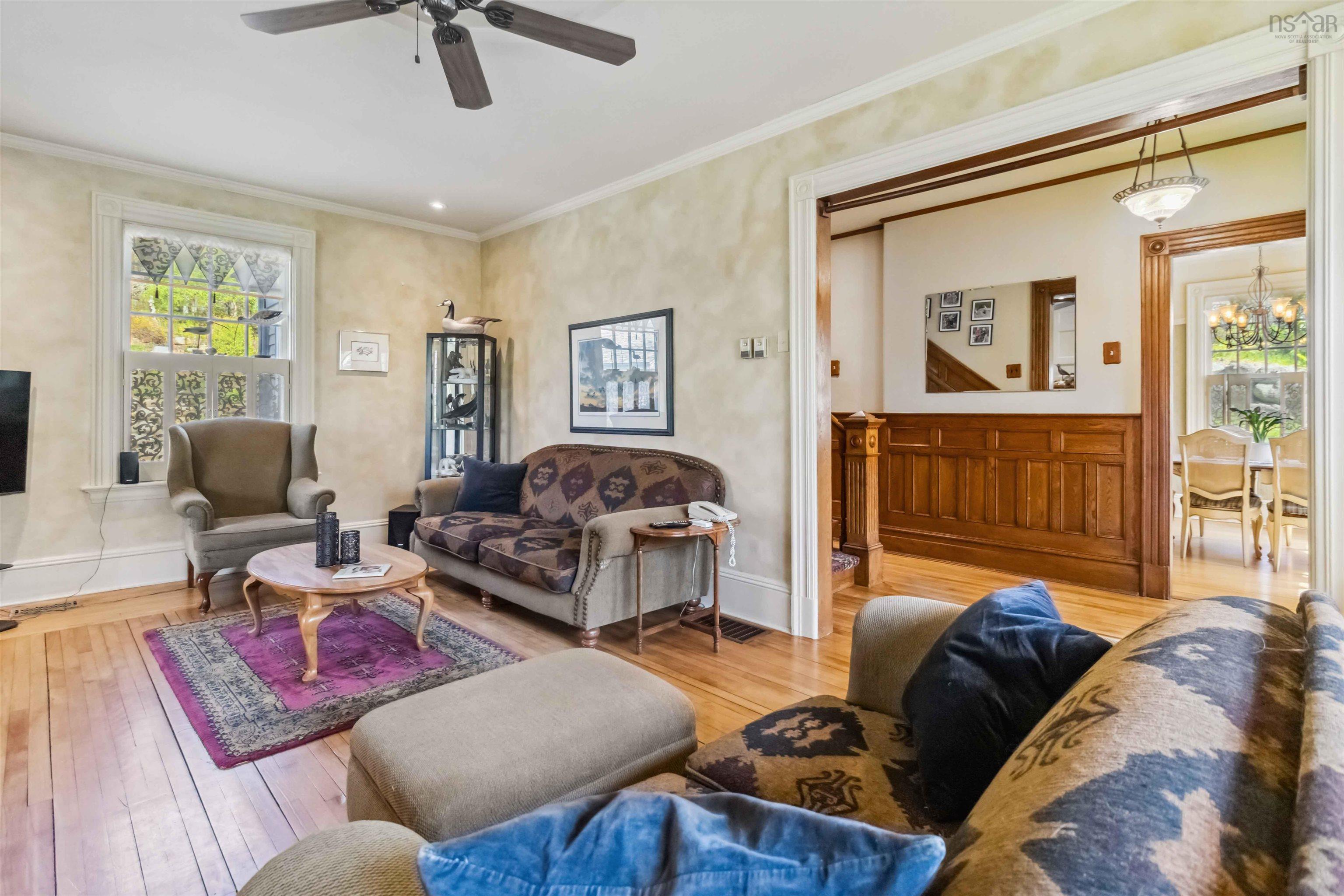 $599,900.00: 811 Lahave Street, Bridgewater