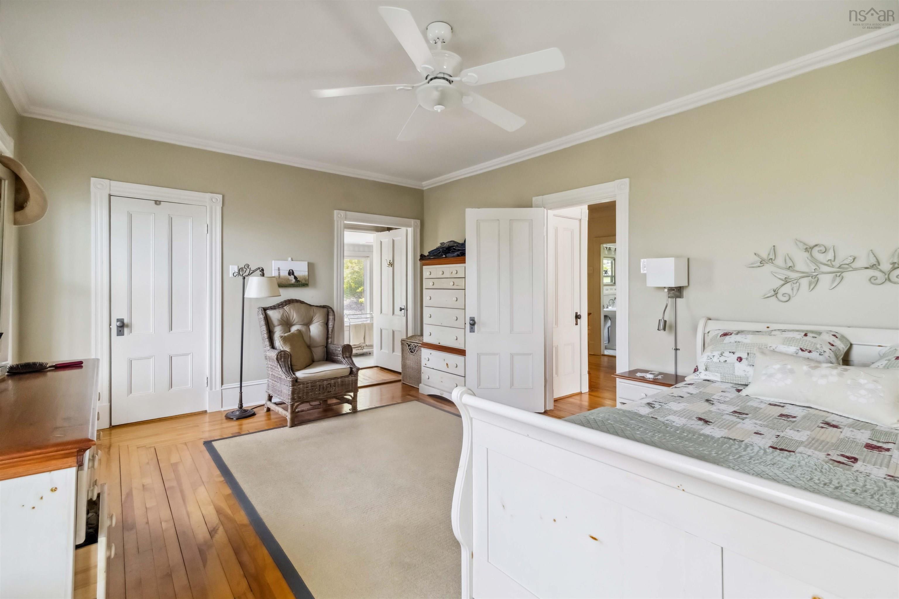 $599,900.00: 811 Lahave Street, Bridgewater