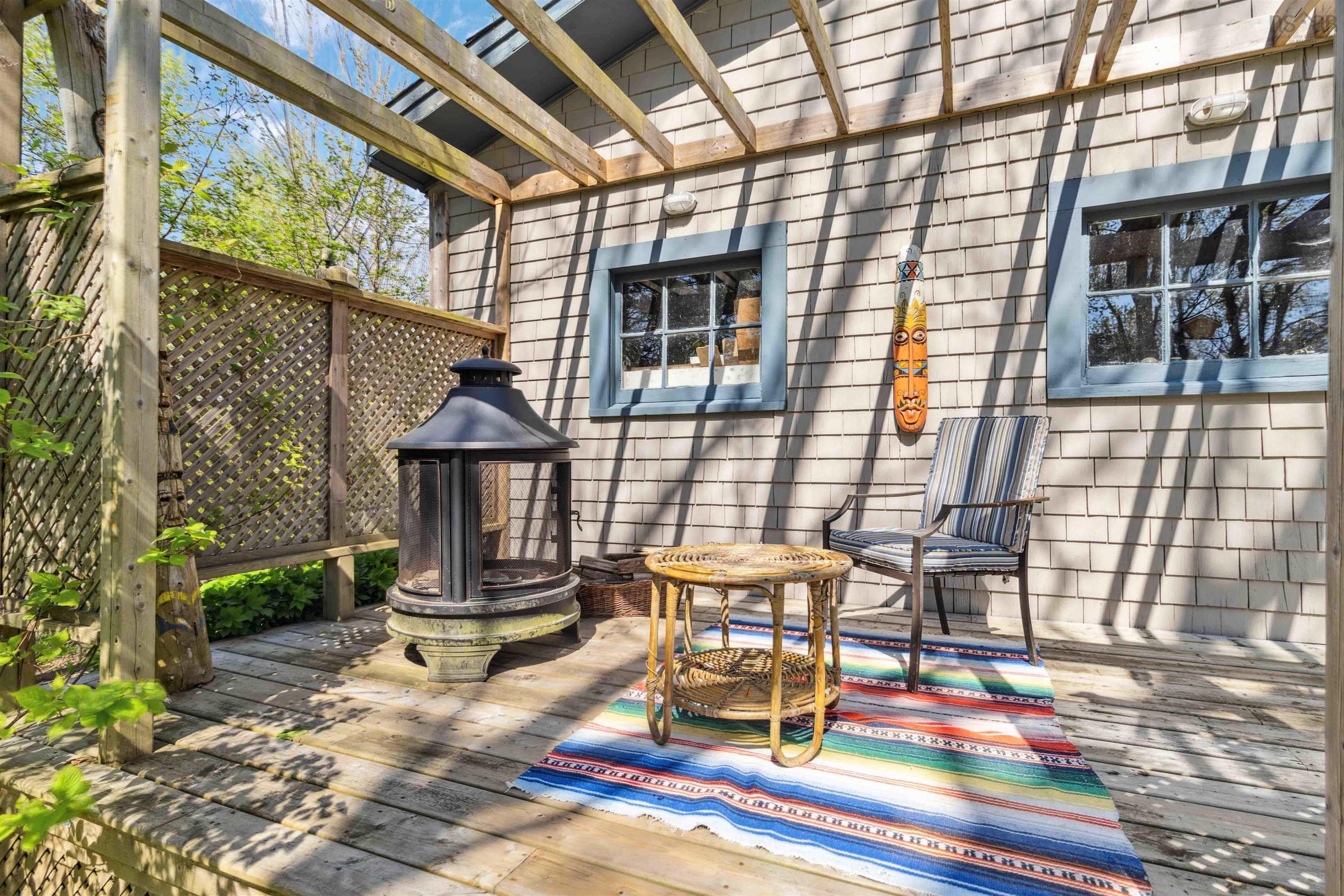 $599,900.00: 811 Lahave Street, Bridgewater