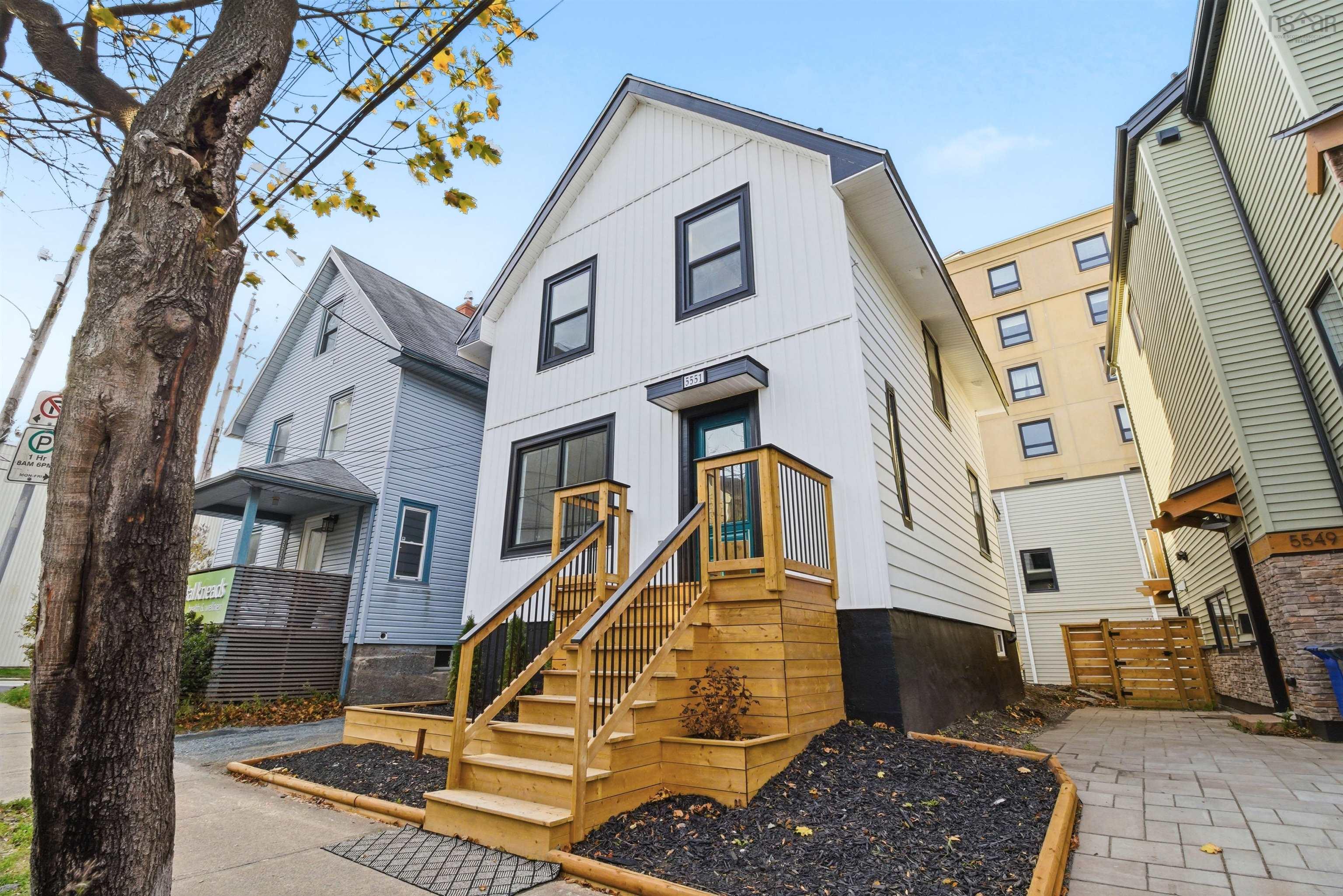 $799,900.00: 5551 Sullivan Street, Halifax