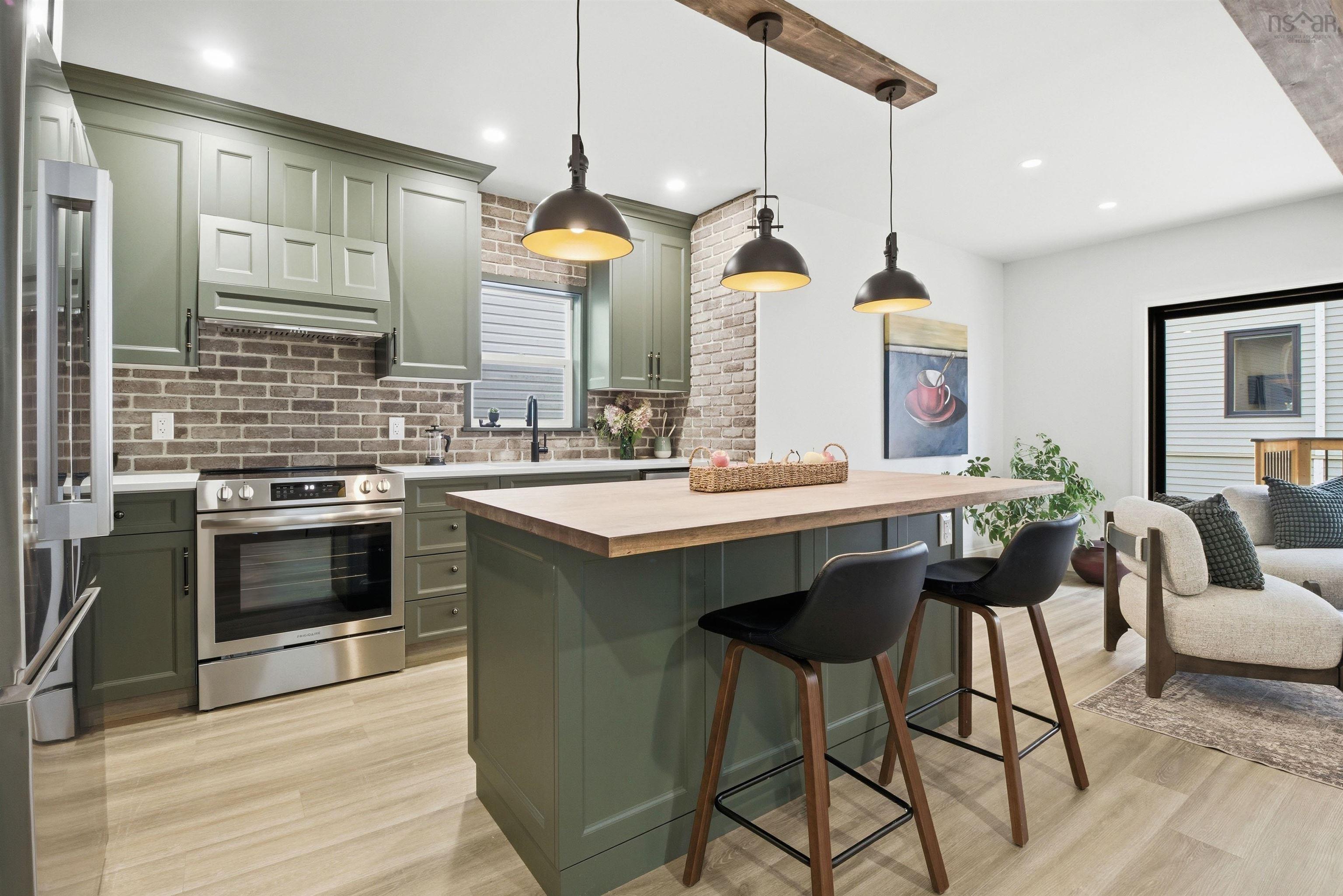 $799,900.00: 5551 Sullivan Street, Halifax