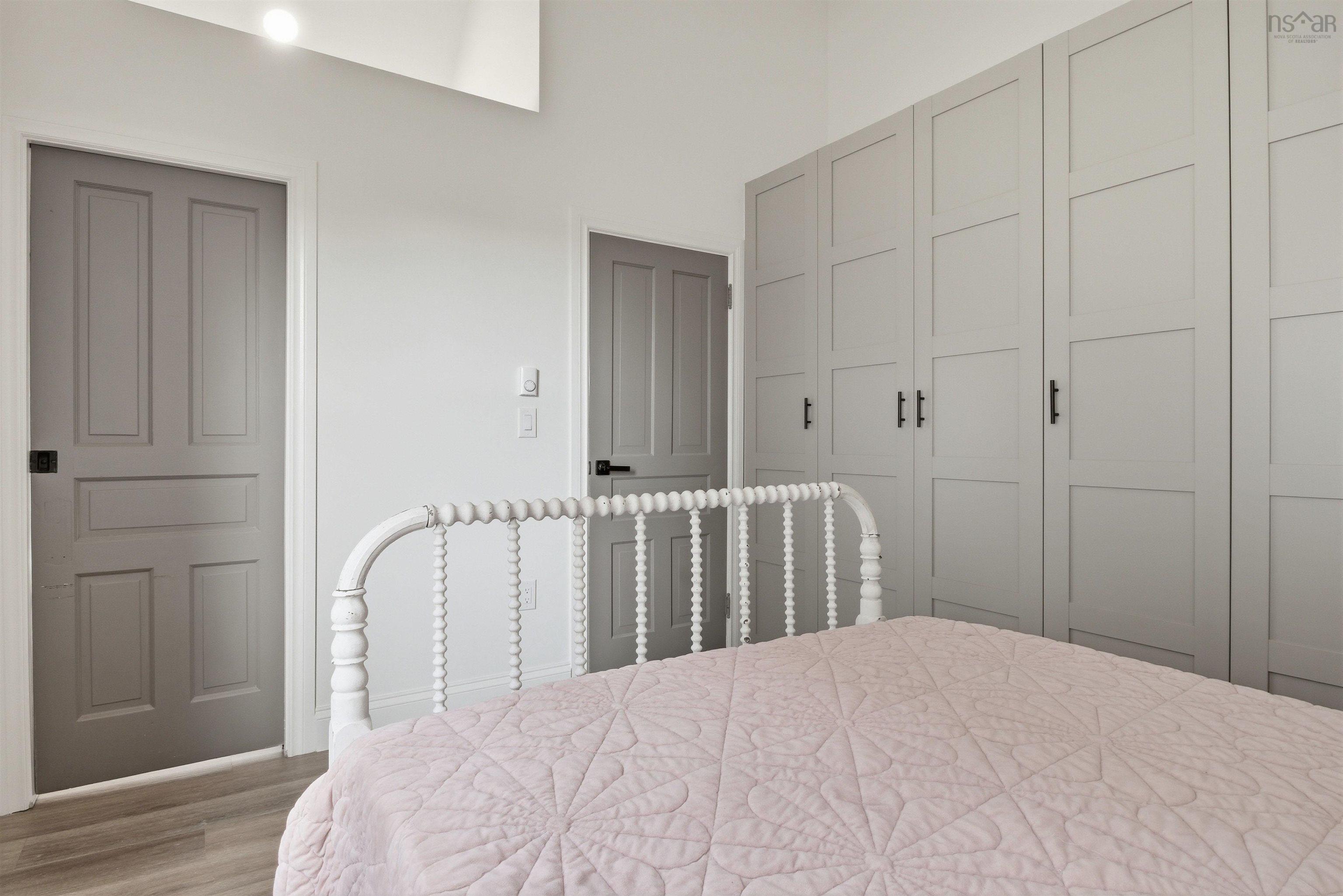 $799,900.00: 5551 Sullivan Street, Halifax