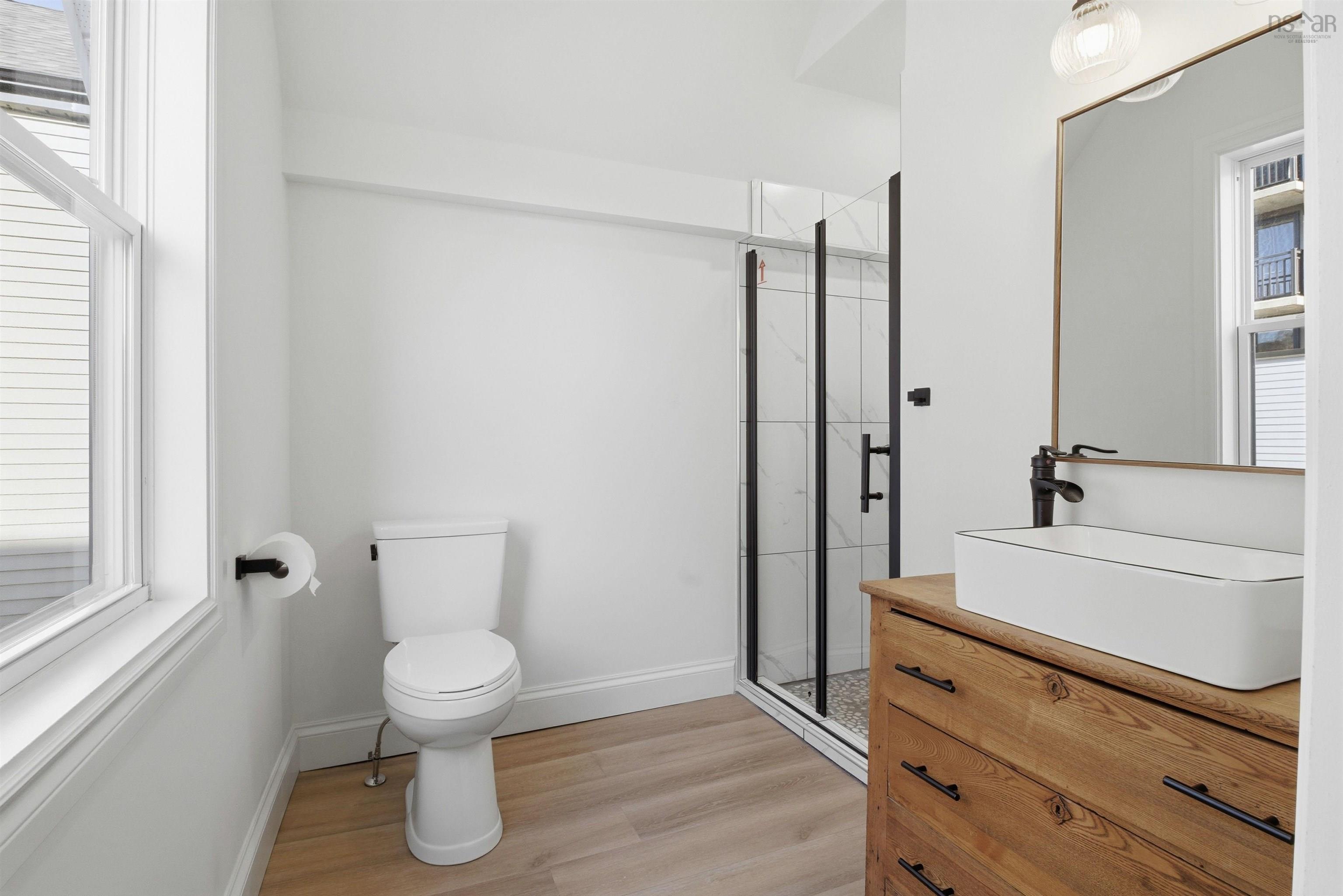 $799,900.00: 5551 Sullivan Street, Halifax