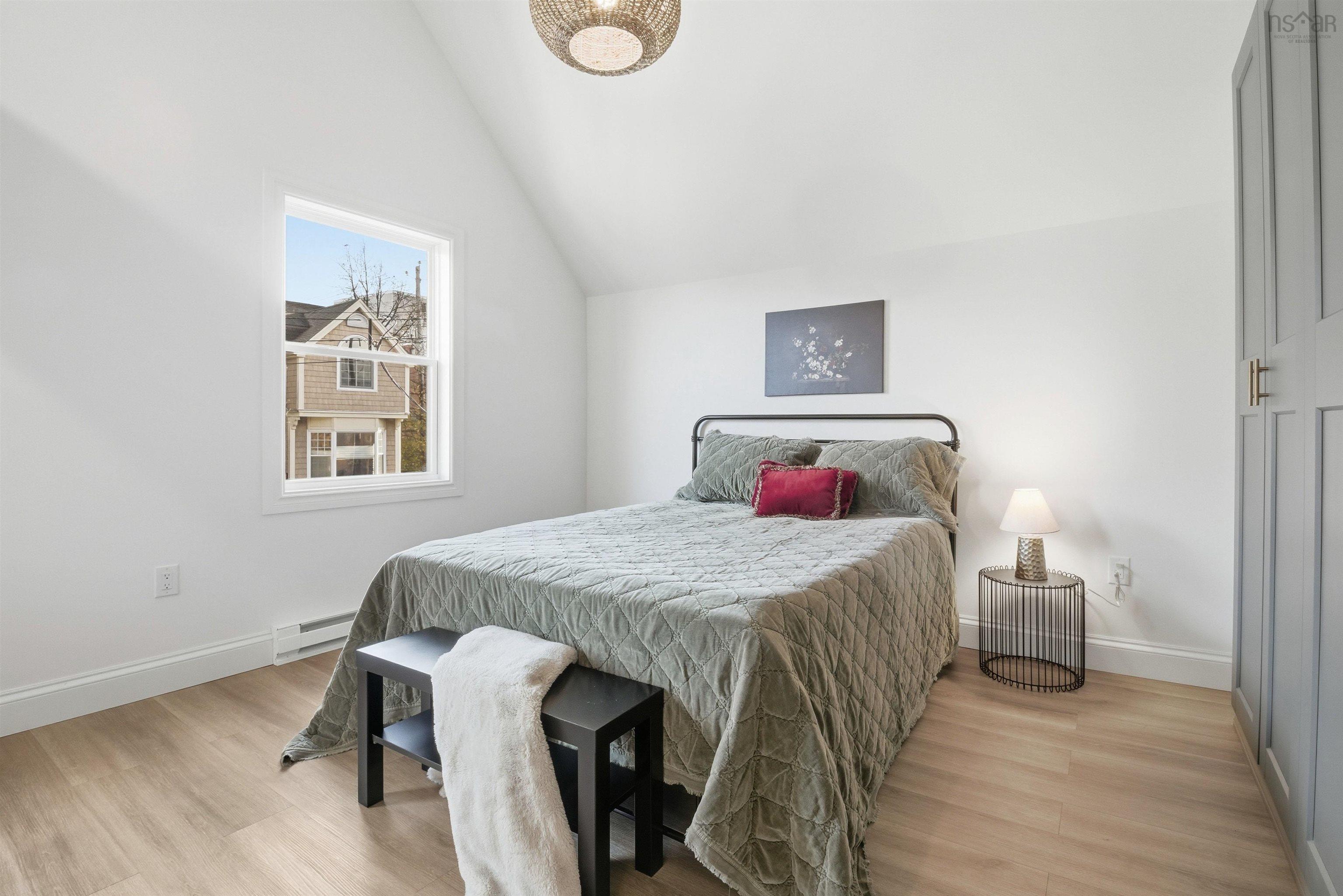 $799,900.00: 5551 Sullivan Street, Halifax