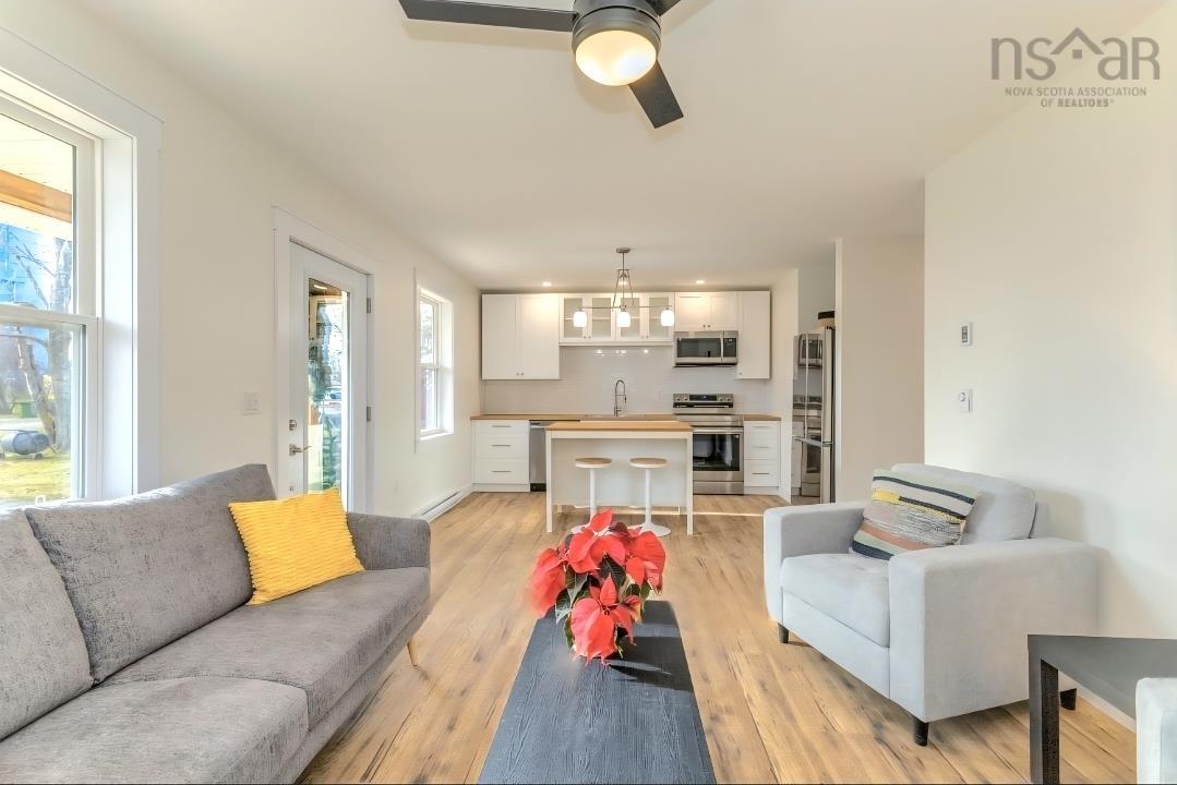 $290,000.00: 54 Oak Street, Pictou