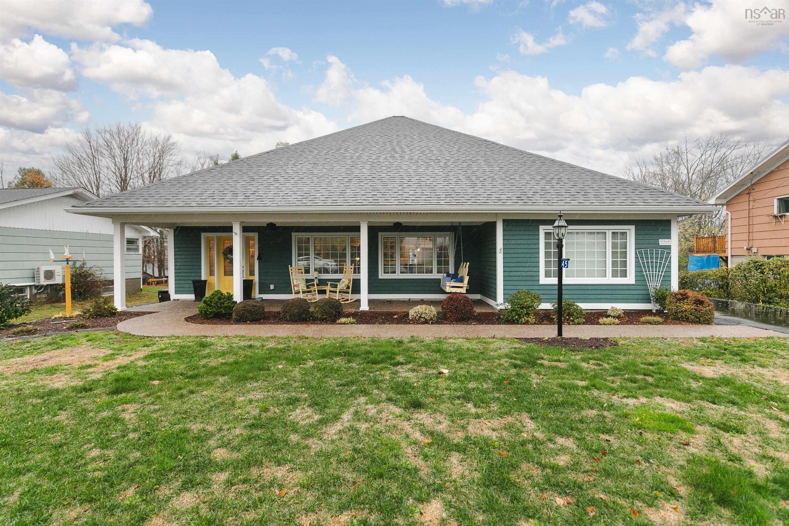 $1,150,000.00: 45 Pleasant Street, Mahone Bay