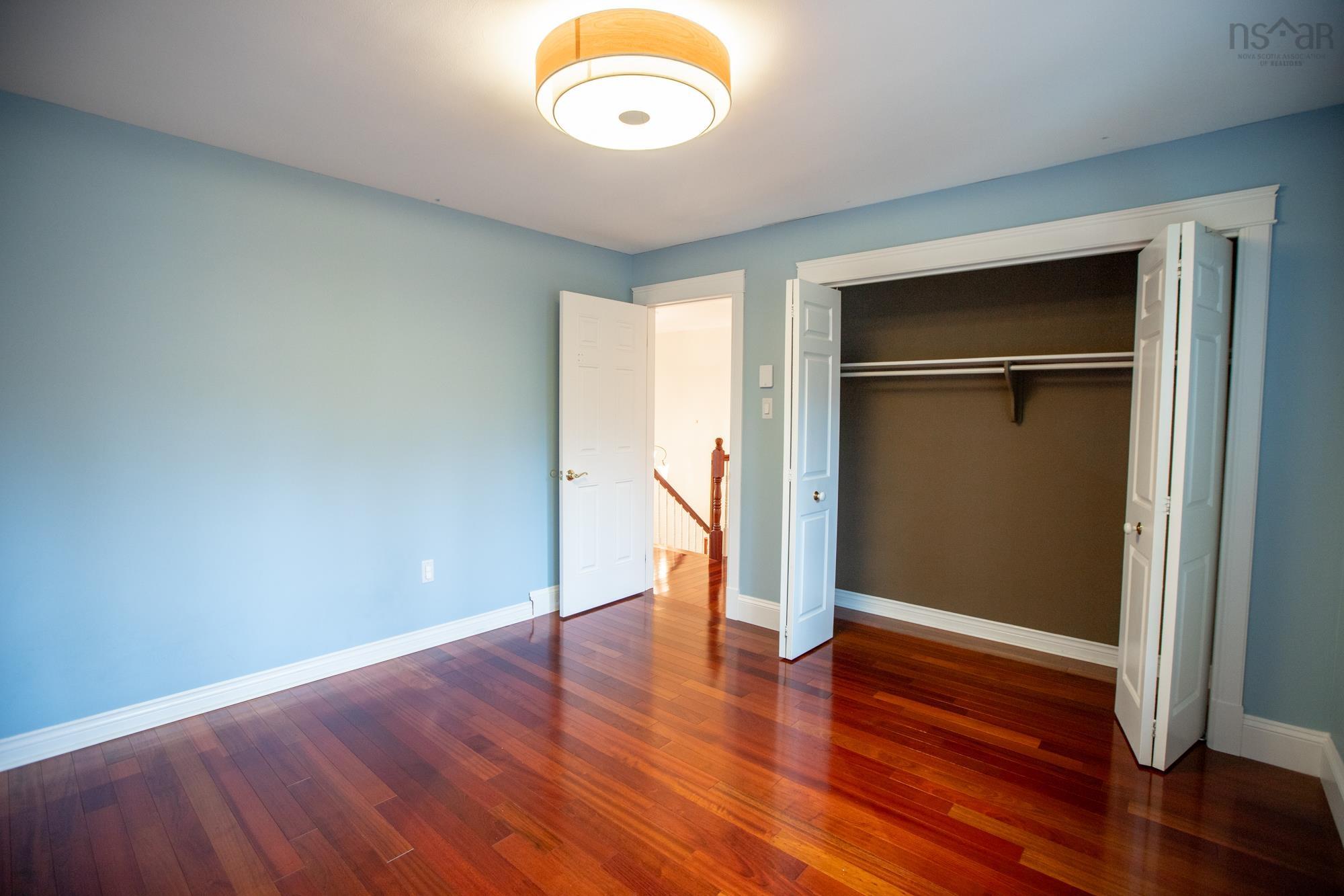 $1,199,000.00: 21 Forest Lane, Bedford