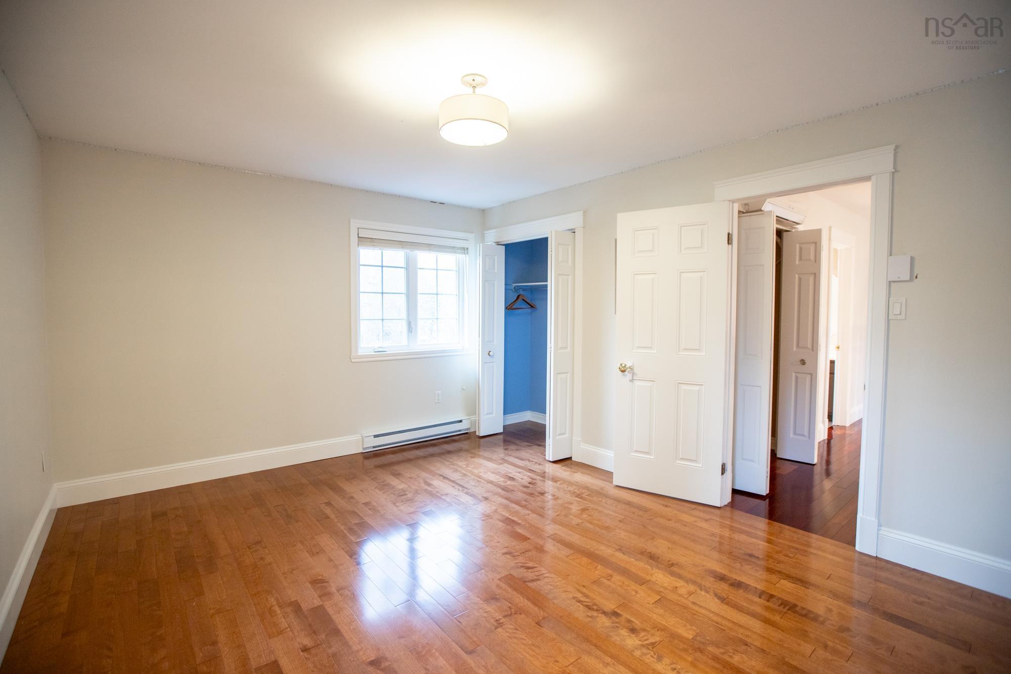 $1,199,000.00: 21 Forest Lane, Bedford