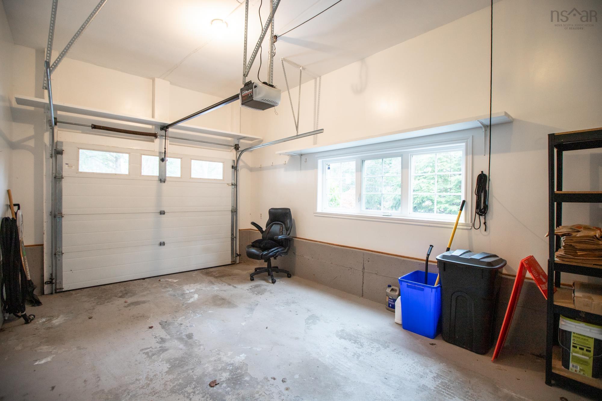 $1,199,000.00: 21 Forest Lane, Bedford