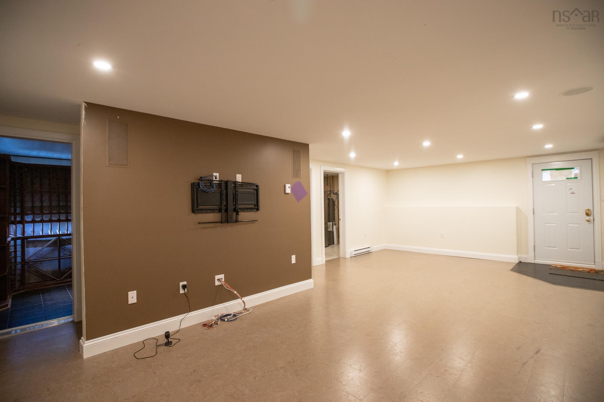 $1,199,000.00: 21 Forest Lane, Bedford