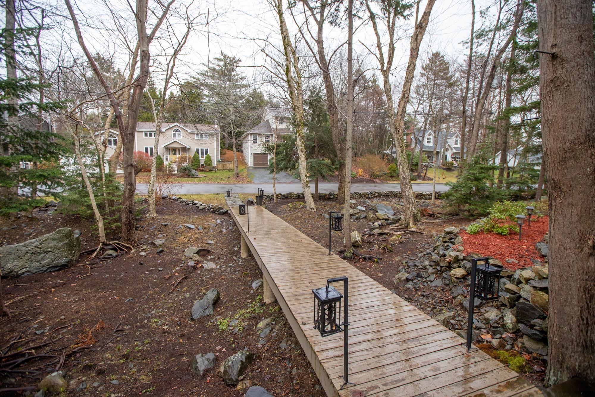 $1,199,000.00: 21 Forest Lane, Bedford