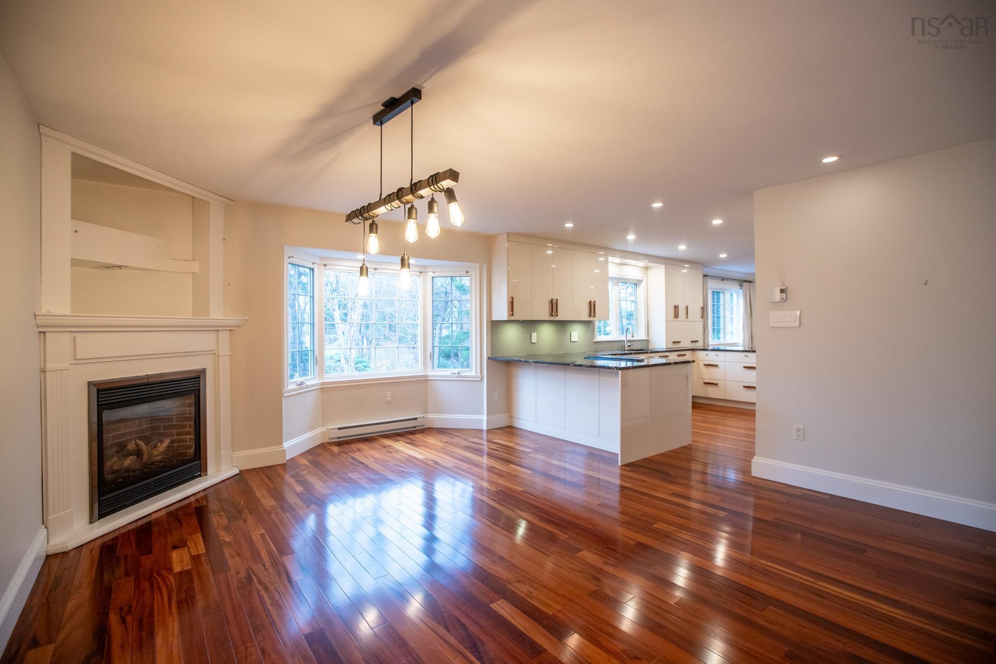 $1,199,000.00: 21 Forest Lane, Bedford