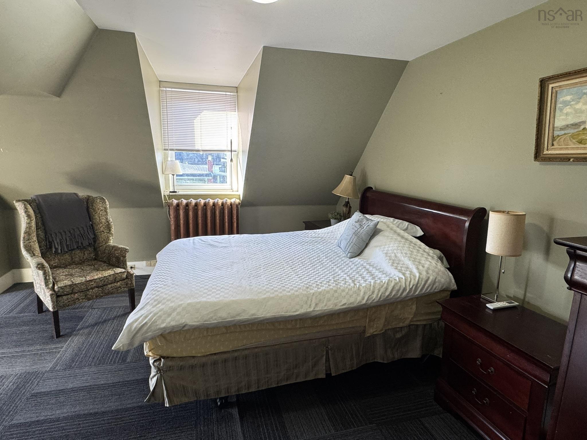 $649,900.00: 190 Main Street, Liverpool