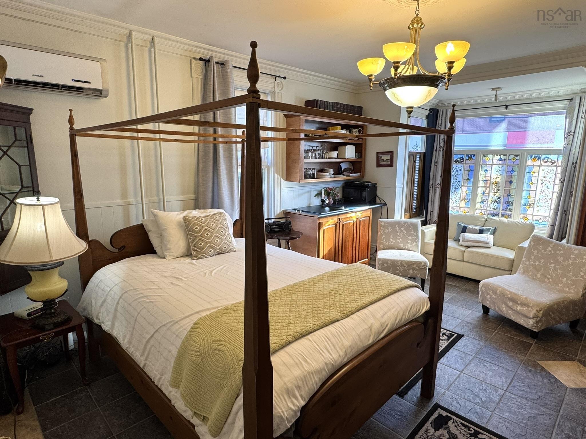 $649,900.00: 190 Main Street, Liverpool