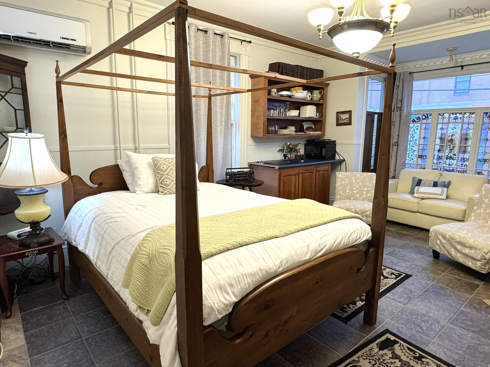 $649,900.00: 190 Main Street, Liverpool