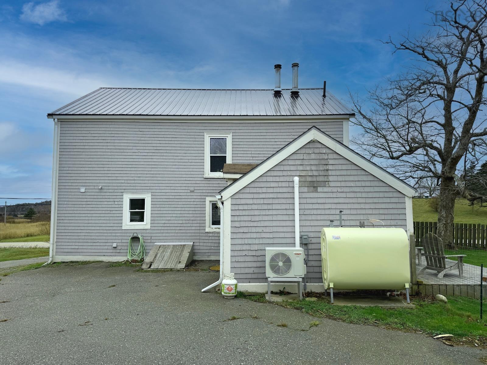 $369,900.00: 156 Main Shore Road, Milton Highlands