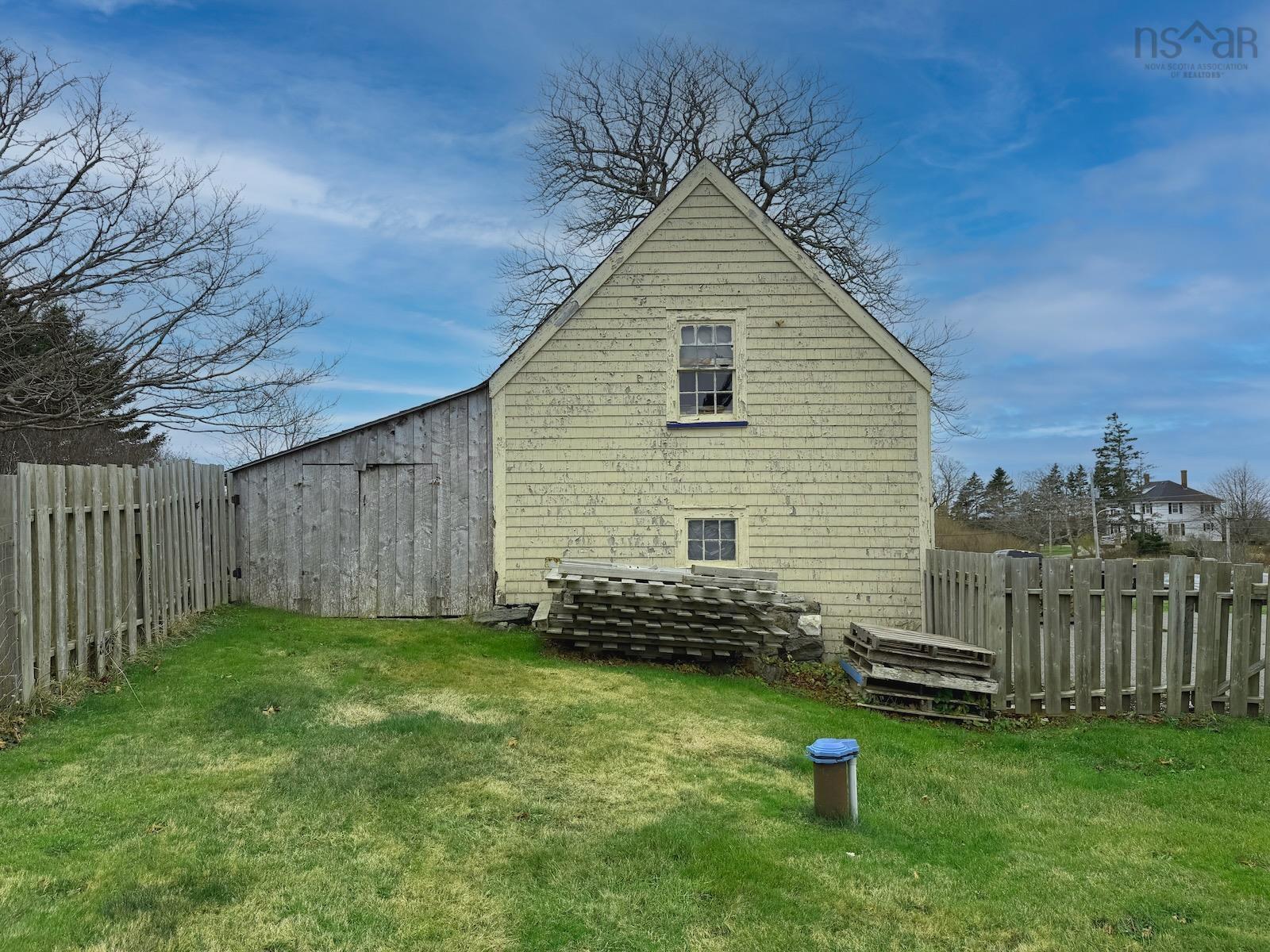 $369,900.00: 156 Main Shore Road, Milton Highlands