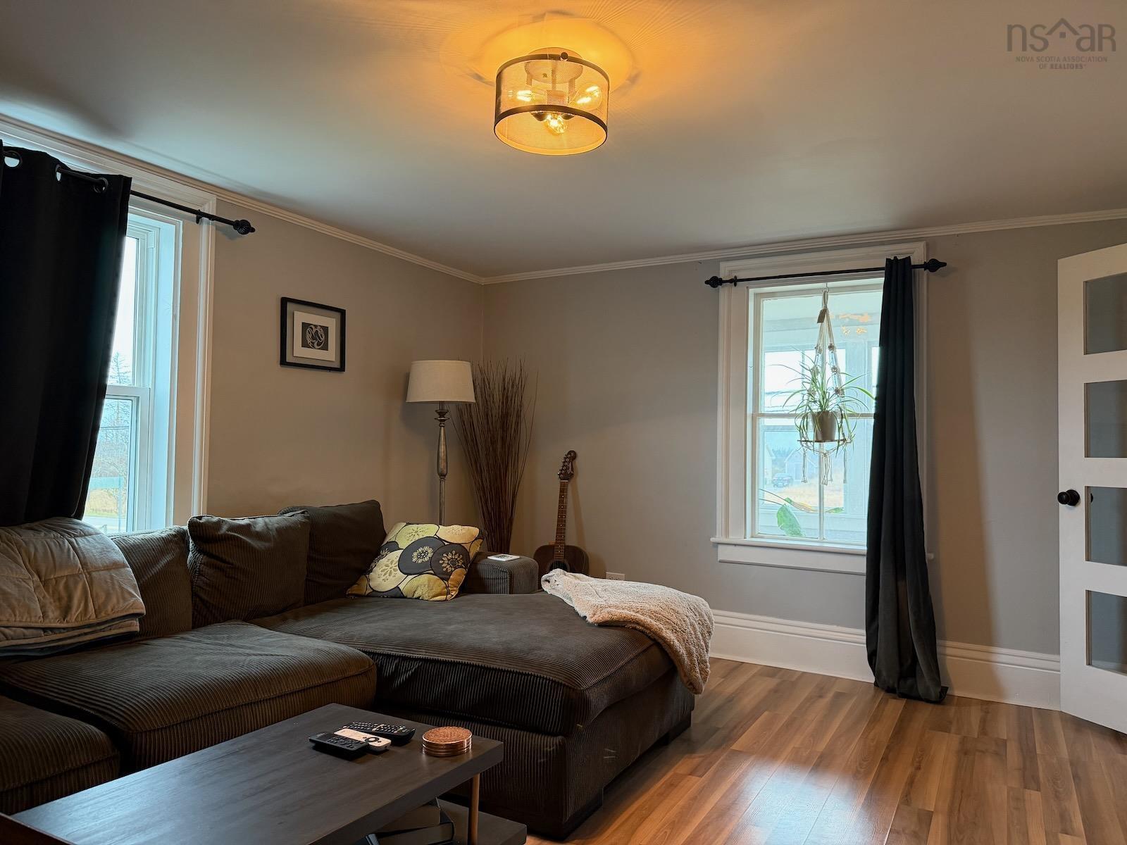 $369,900.00: 156 Main Shore Road, Milton Highlands