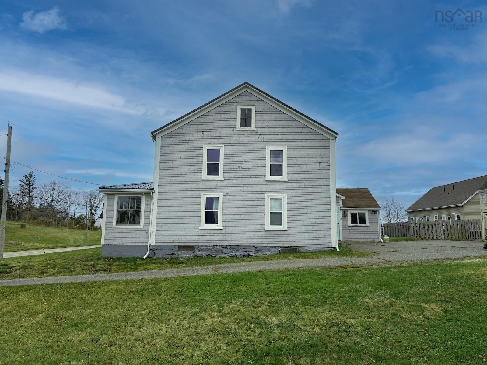 $369,900.00: 156 Main Shore Road, Milton Highlands