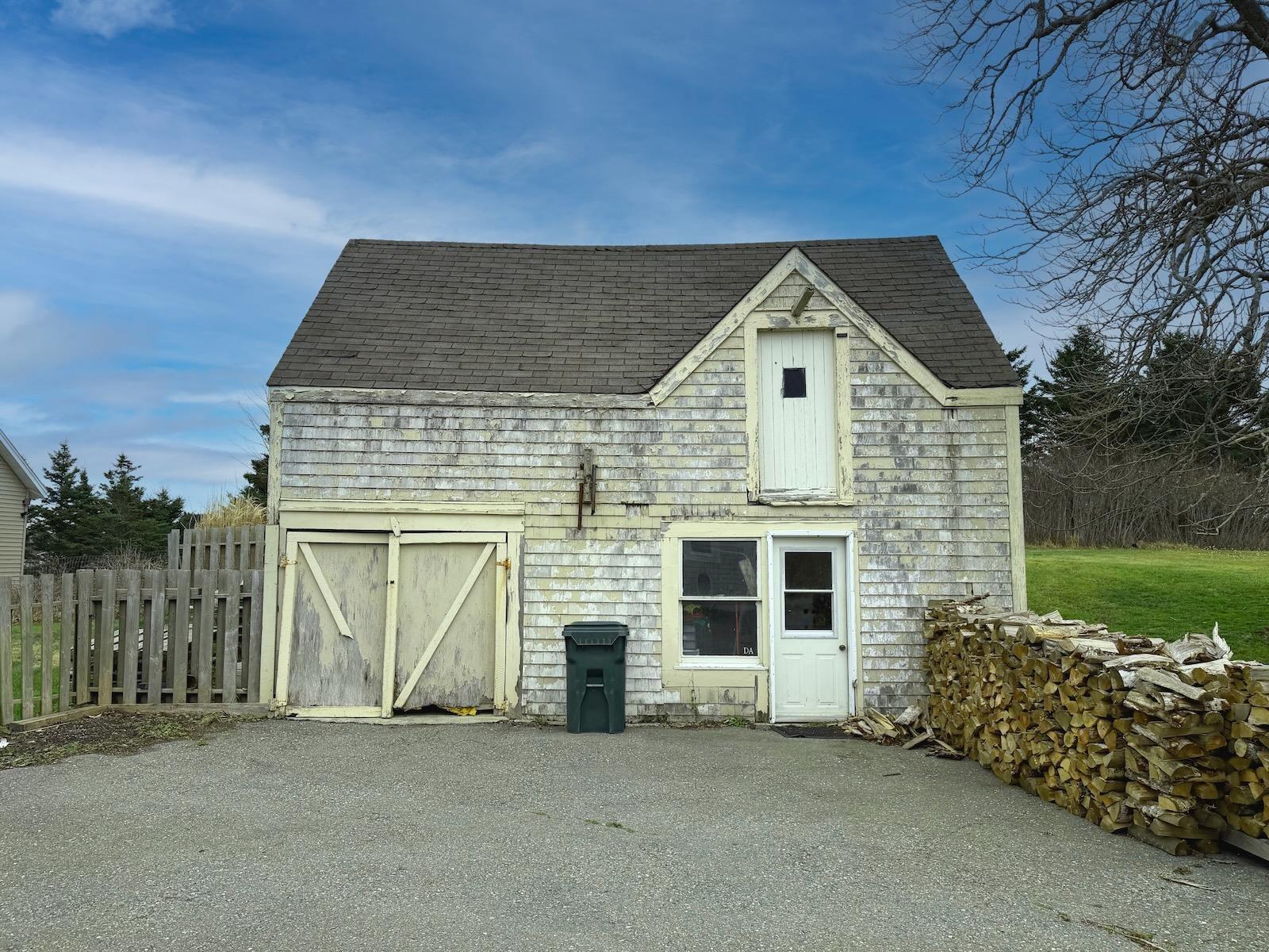 $369,900.00: 156 Main Shore Road, Milton Highlands