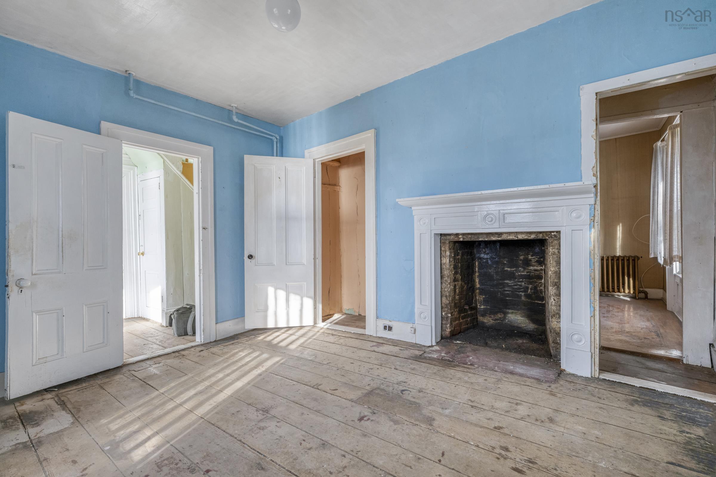 $700,000.00: 200 Montague Street, Lunenburg