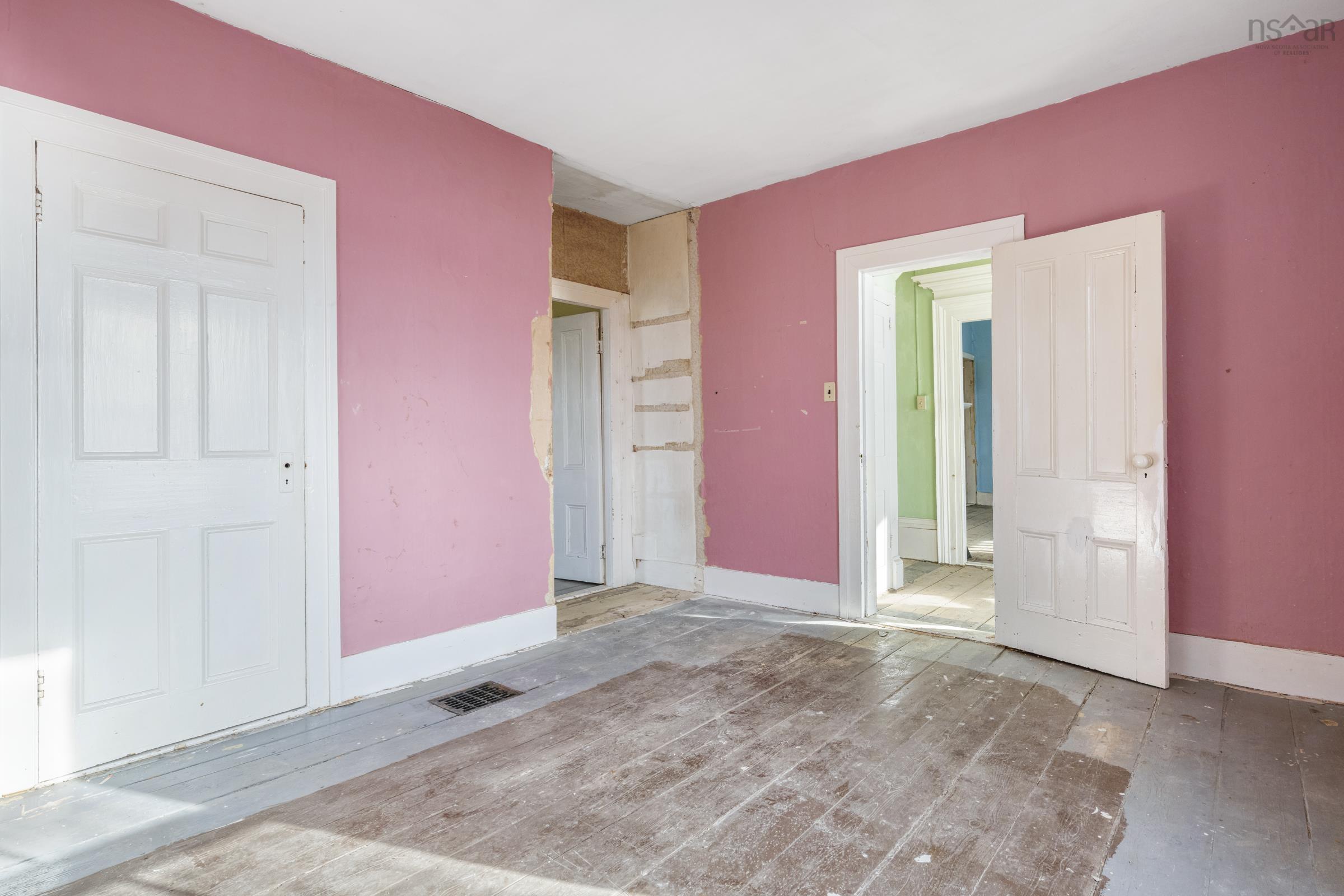 $700,000.00: 200 Montague Street, Lunenburg