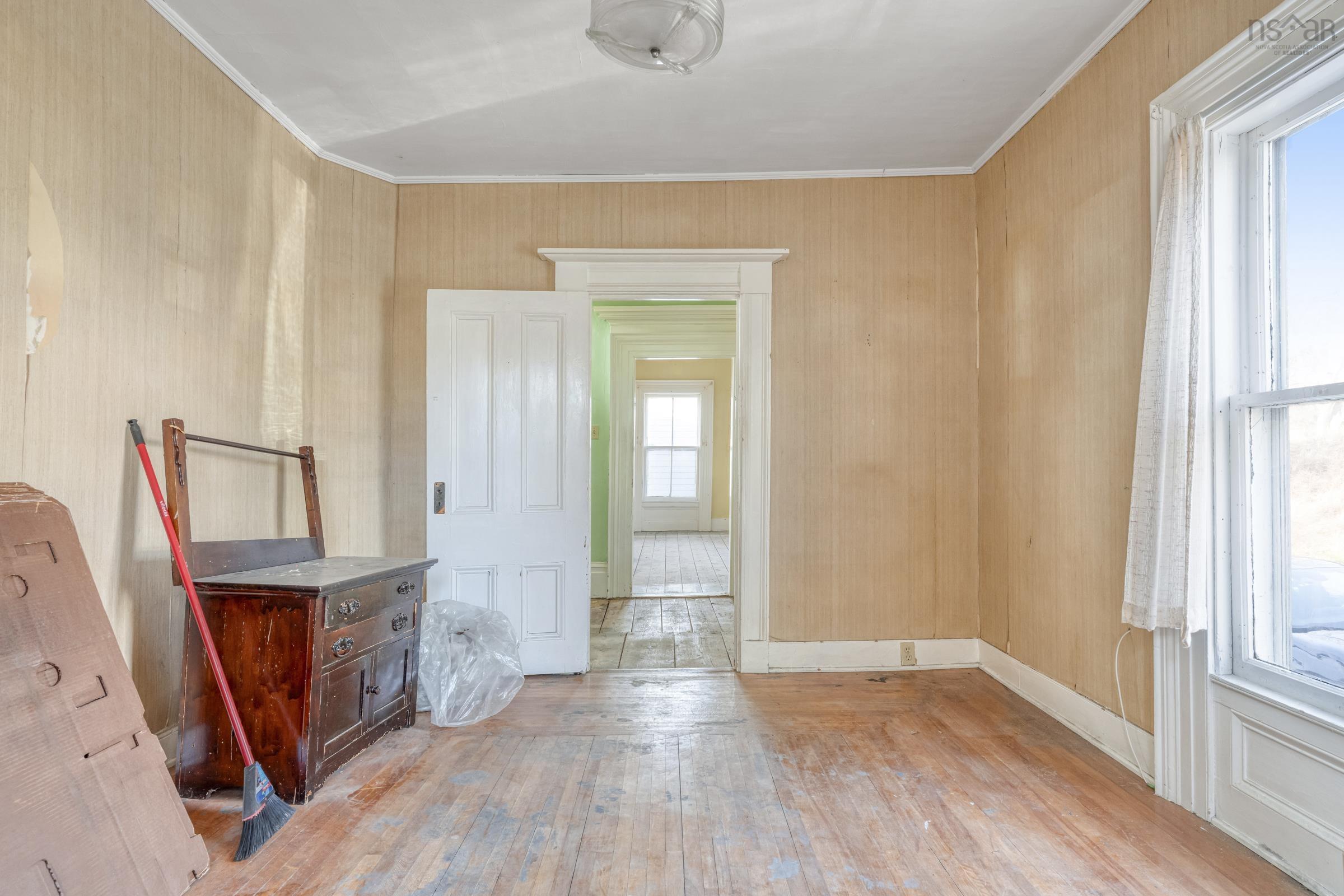 $700,000.00: 200 Montague Street, Lunenburg