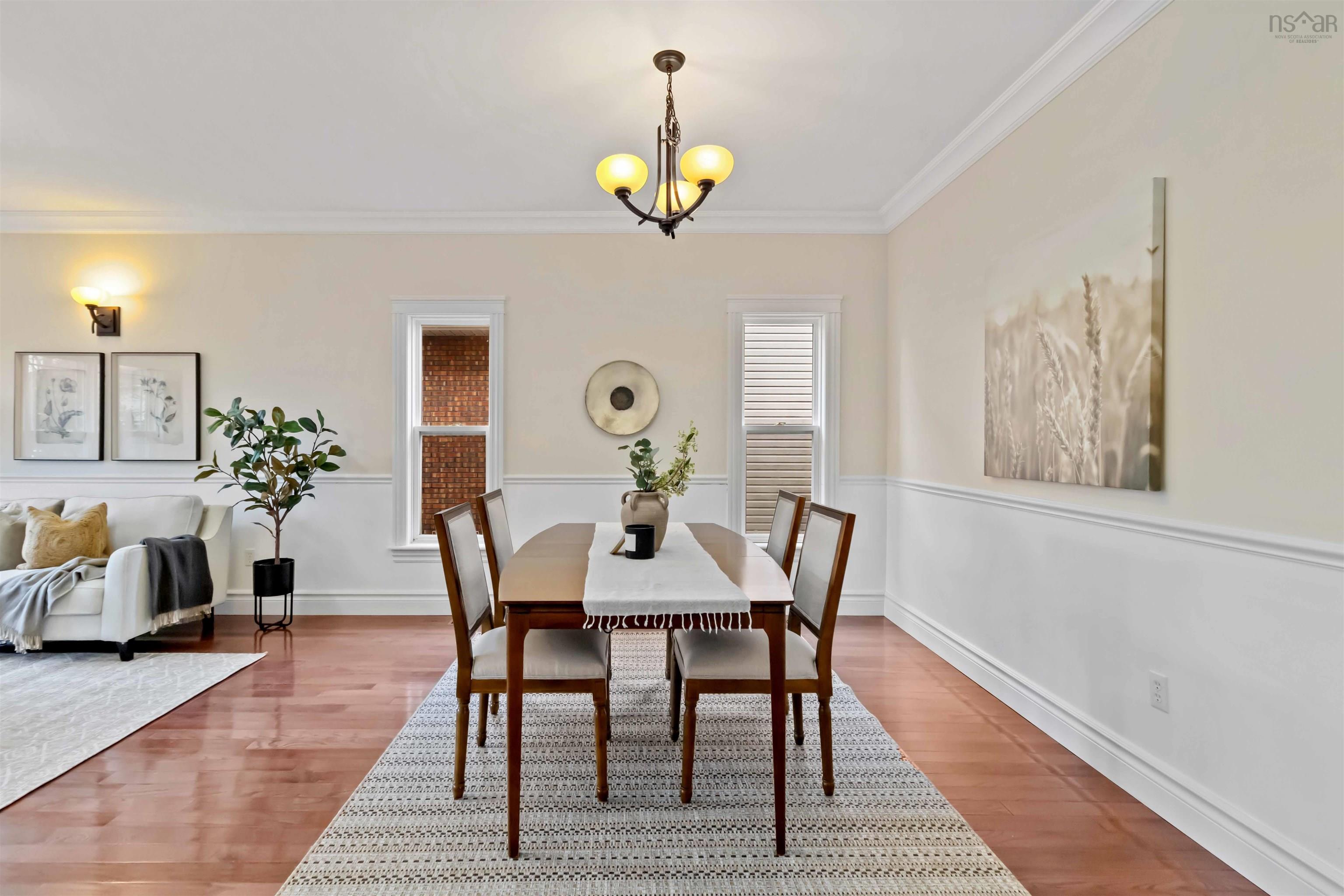 $959,900.00: 167 Ravines Drive, Bedford