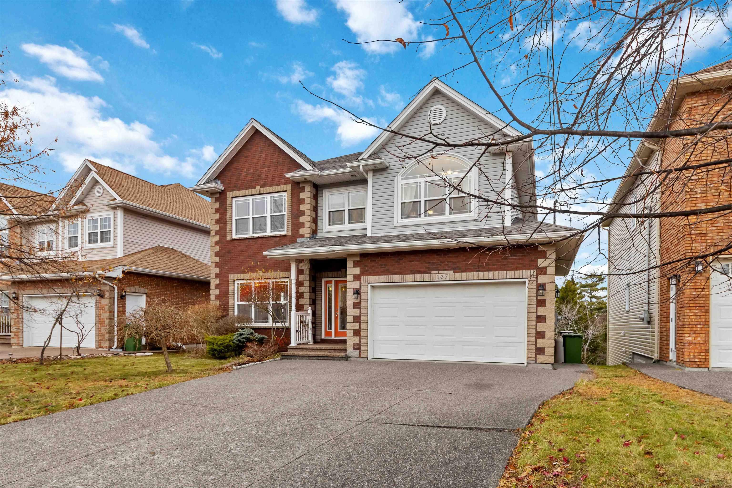 $959,900.00: 167 Ravines Drive, Bedford