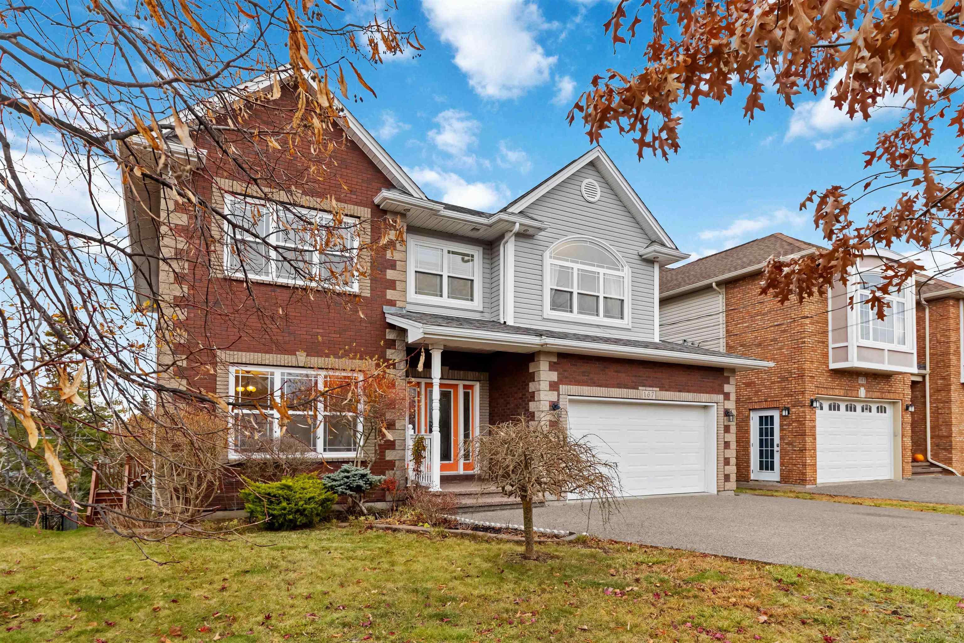 $959,900.00: 167 Ravines Drive, Bedford