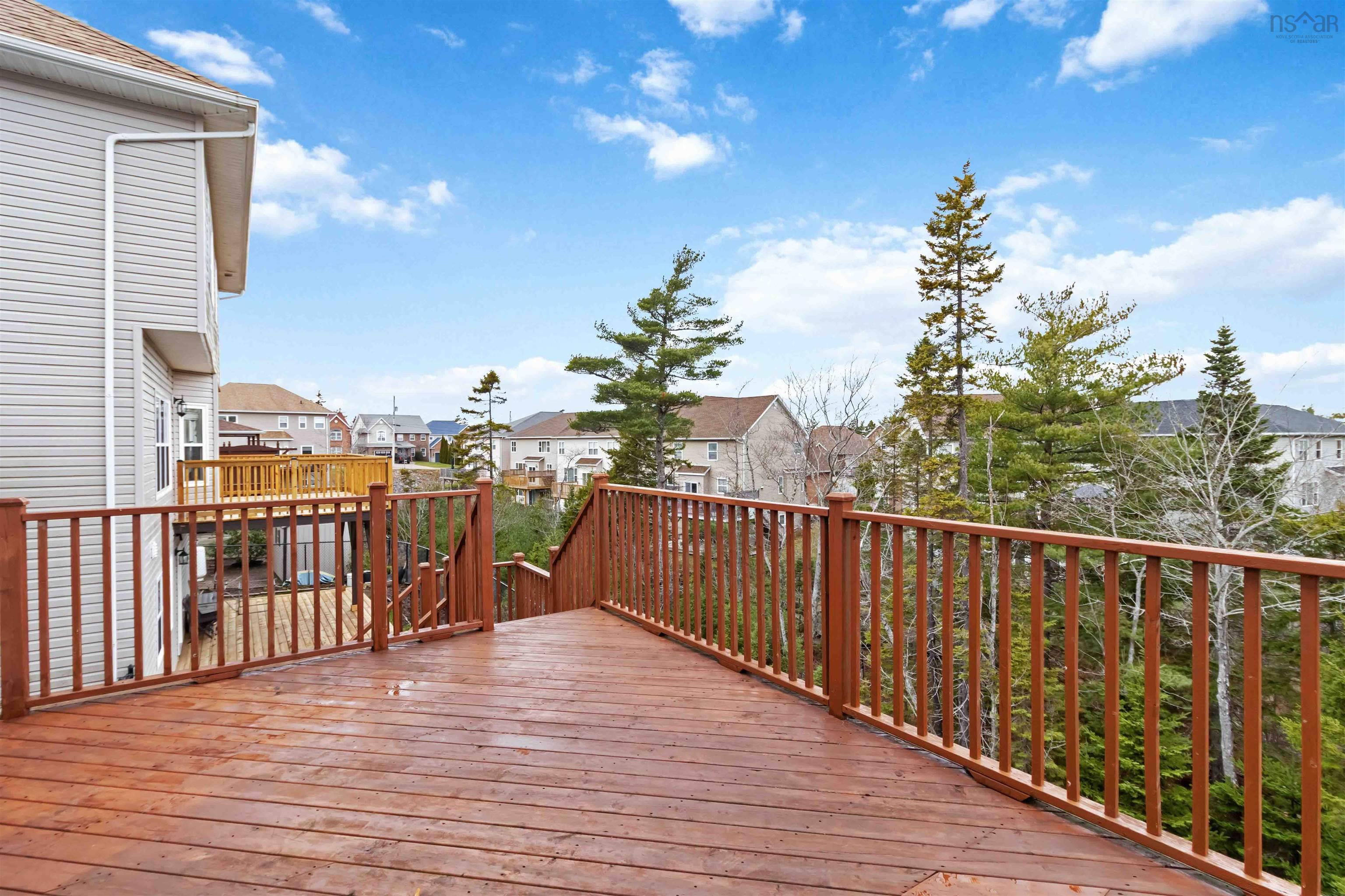 $959,900.00: 167 Ravines Drive, Bedford