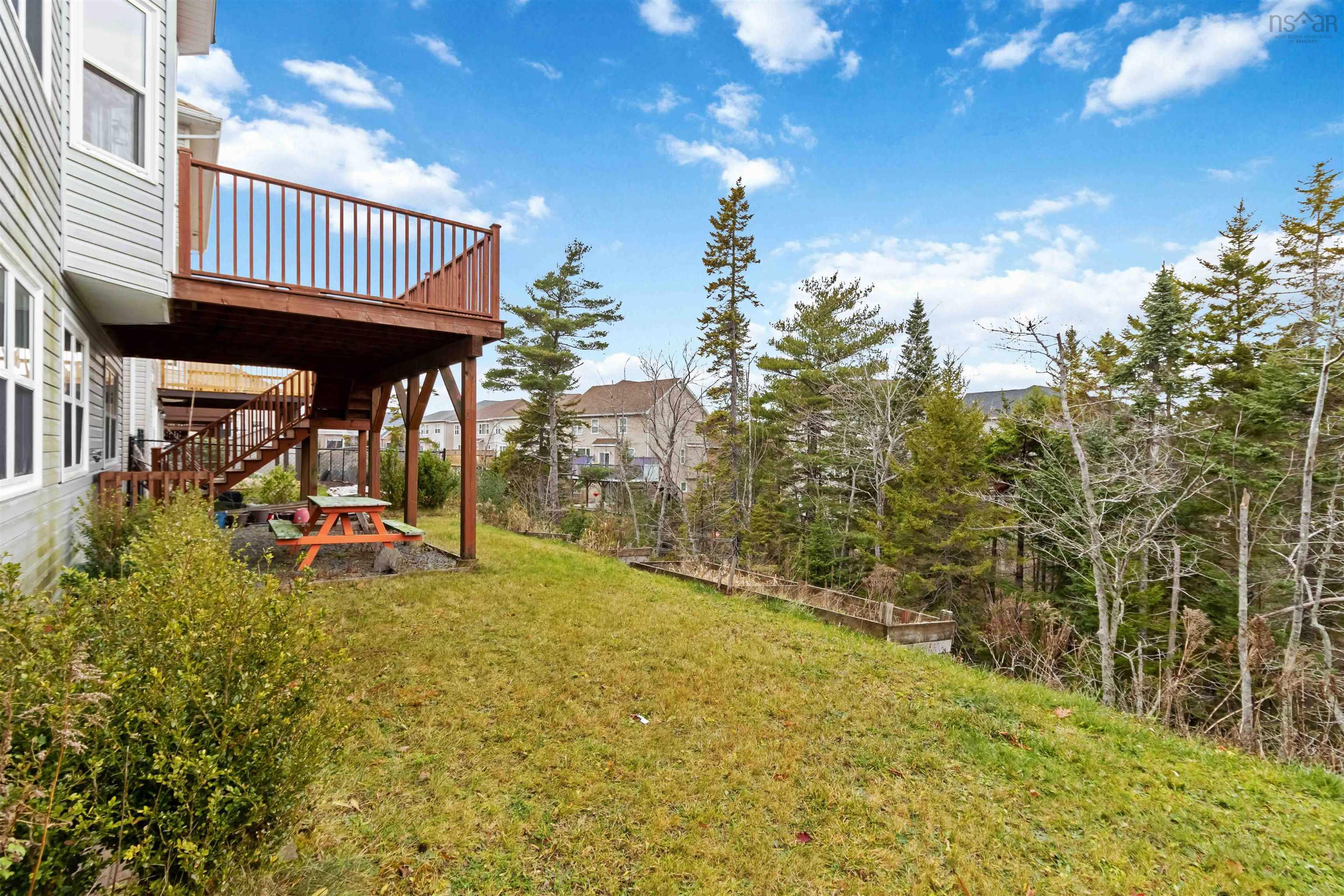 $959,900.00: 167 Ravines Drive, Bedford