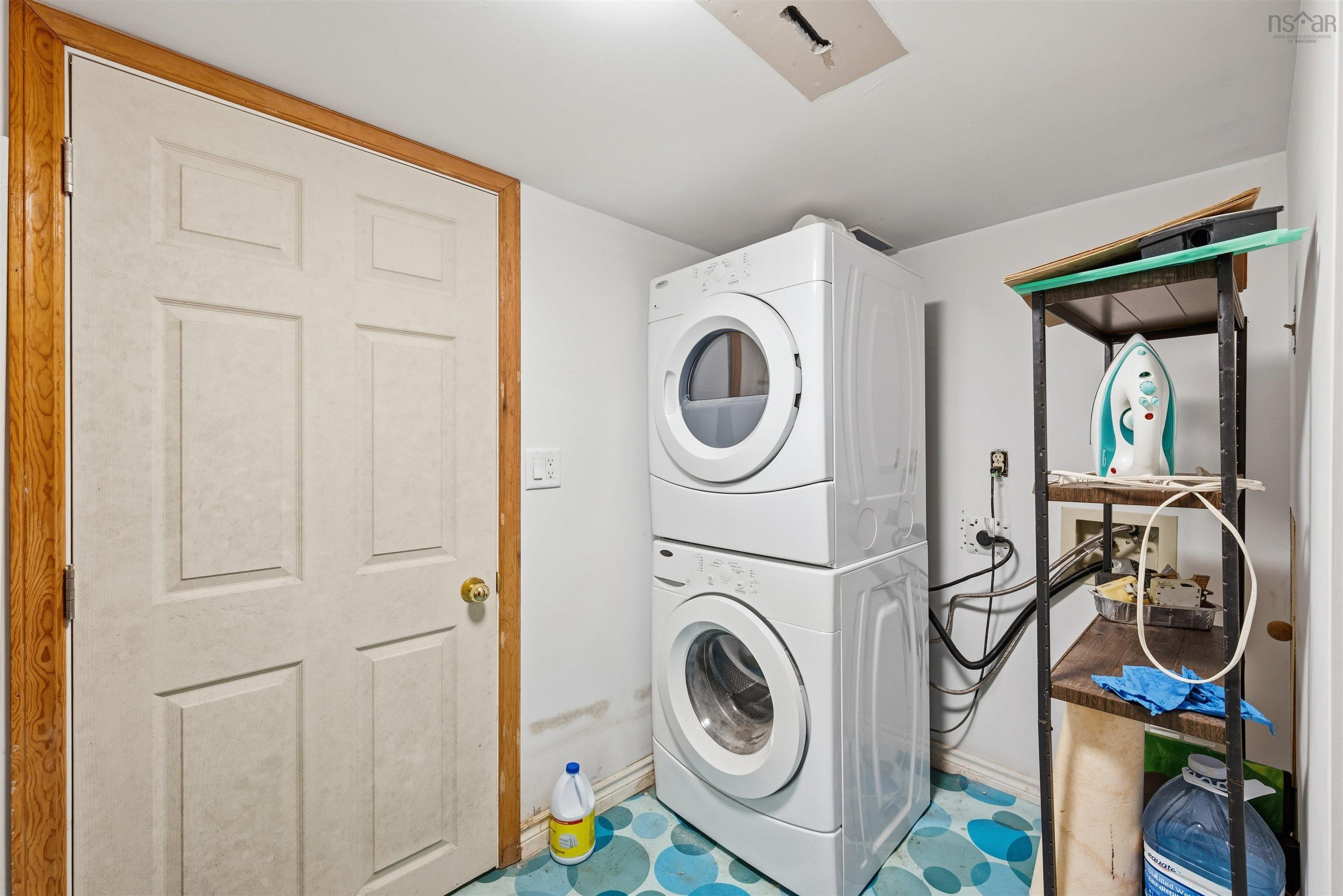 $549,000.00: 8278 St Margarets Bay Road, Black Point