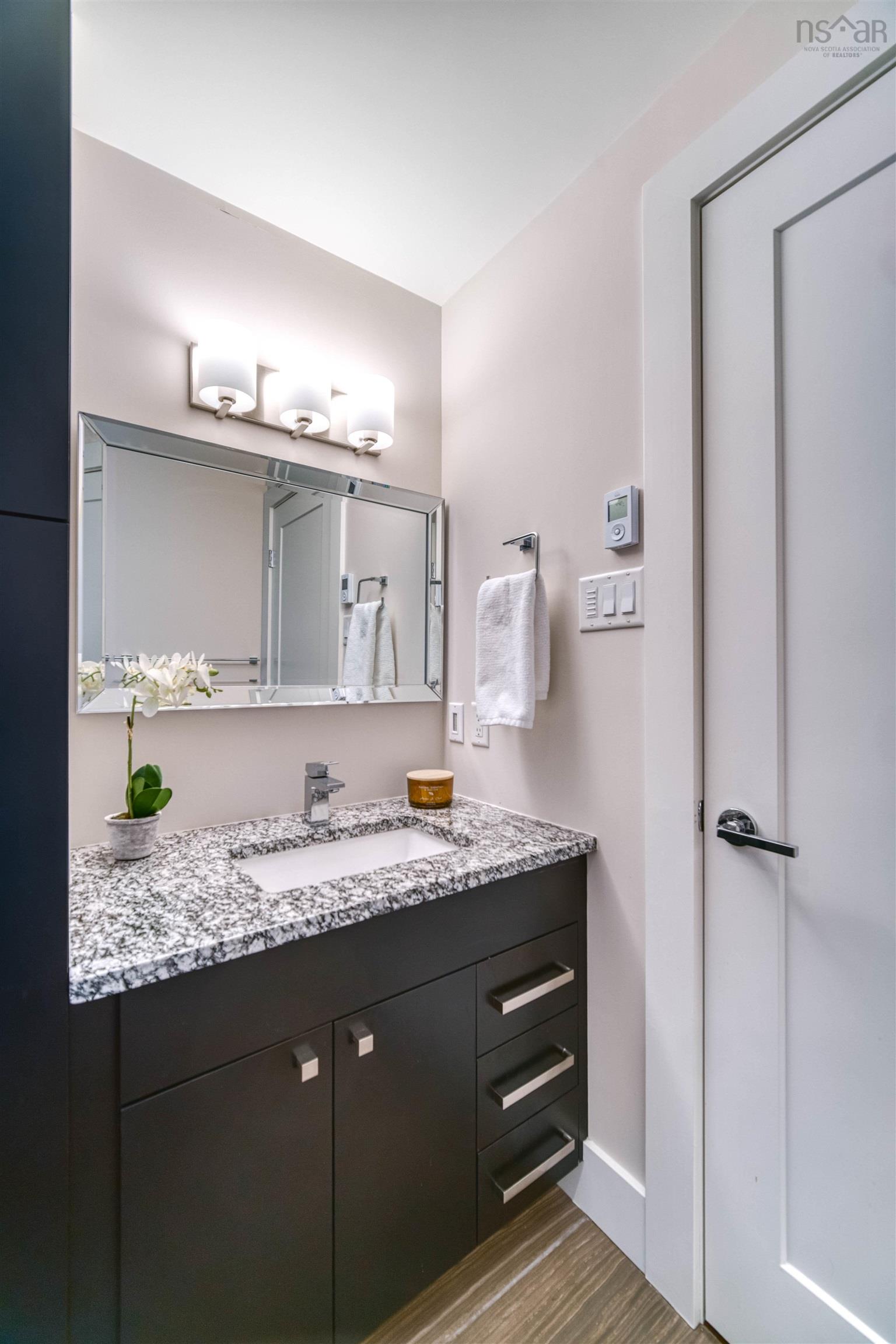 1003 67 Kings Wharf Place, Dartmouth, NS (MLS 202528657)