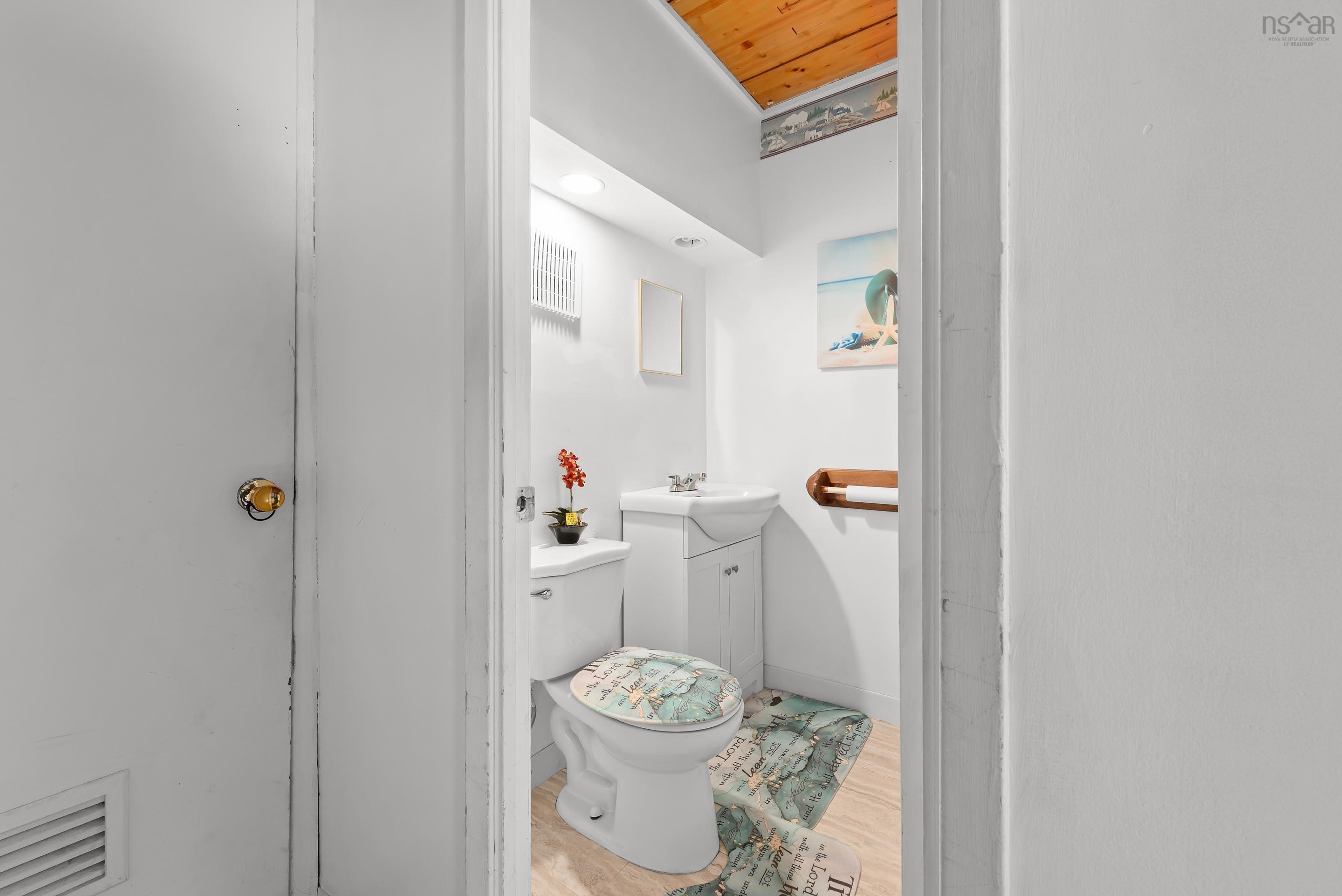 $399,900.00: 34 Limerick Road, Halifax