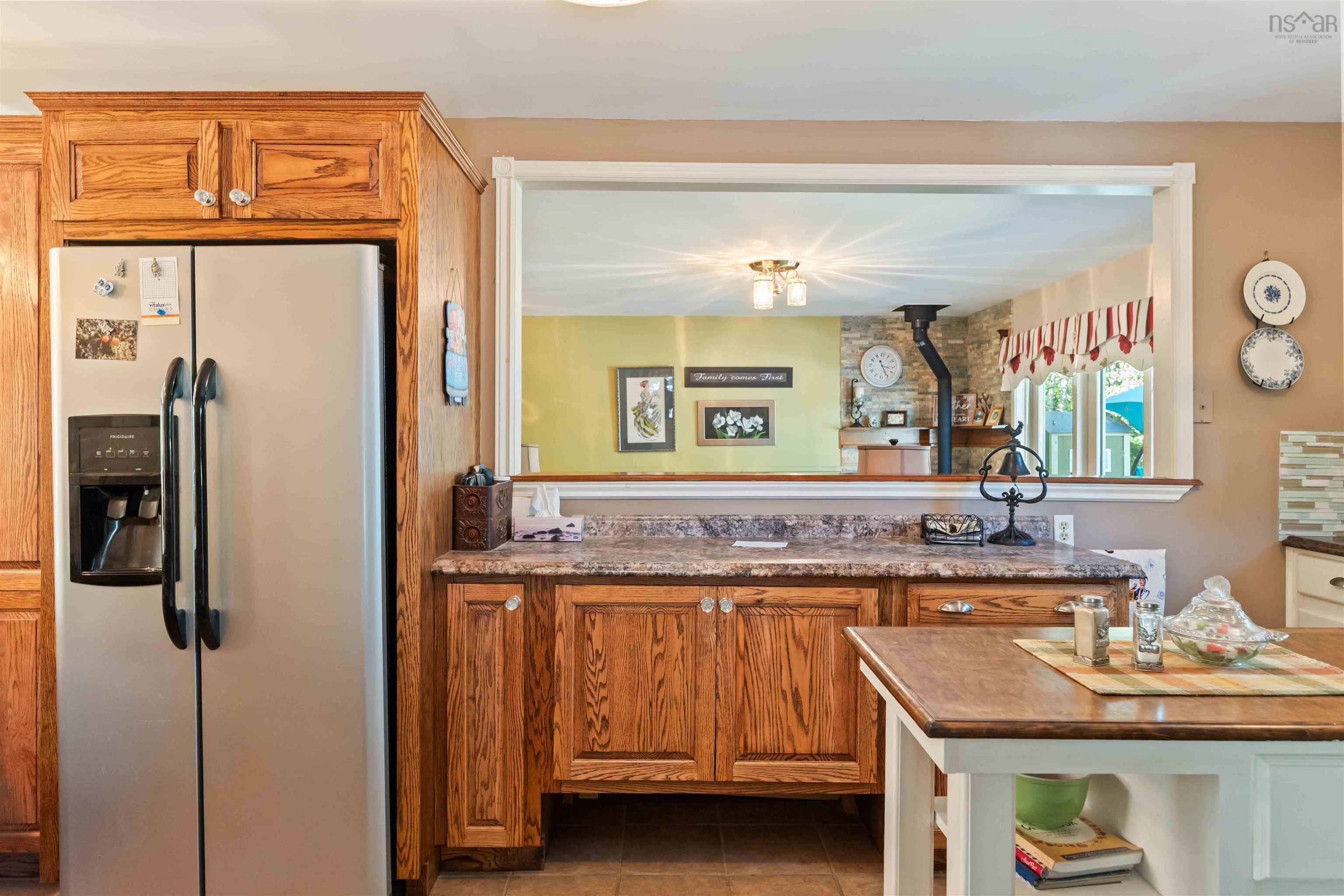 $389,900.00: 772 Parker Mountain Road, Parkers Cove