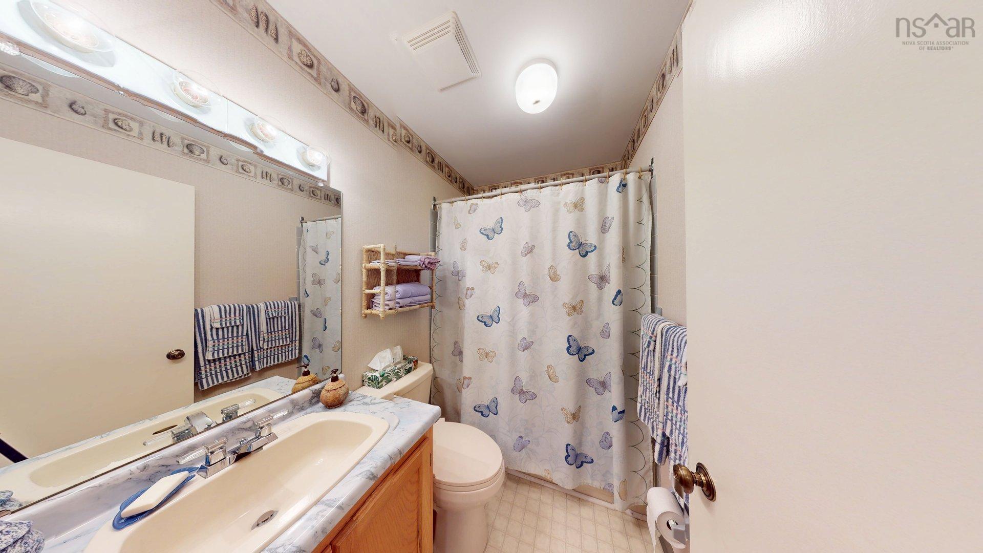 $274,900.00: 3 20 Connaught Avenue, Middleton