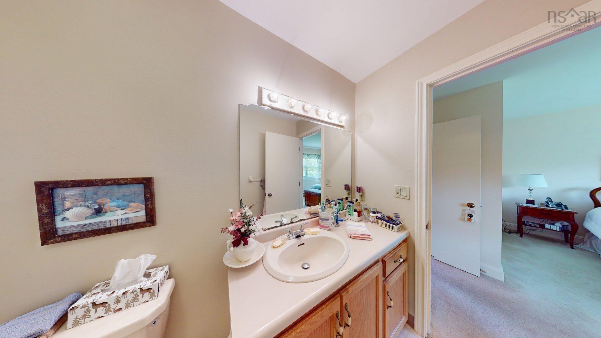 $274,900.00: 3 20 Connaught Avenue, Middleton