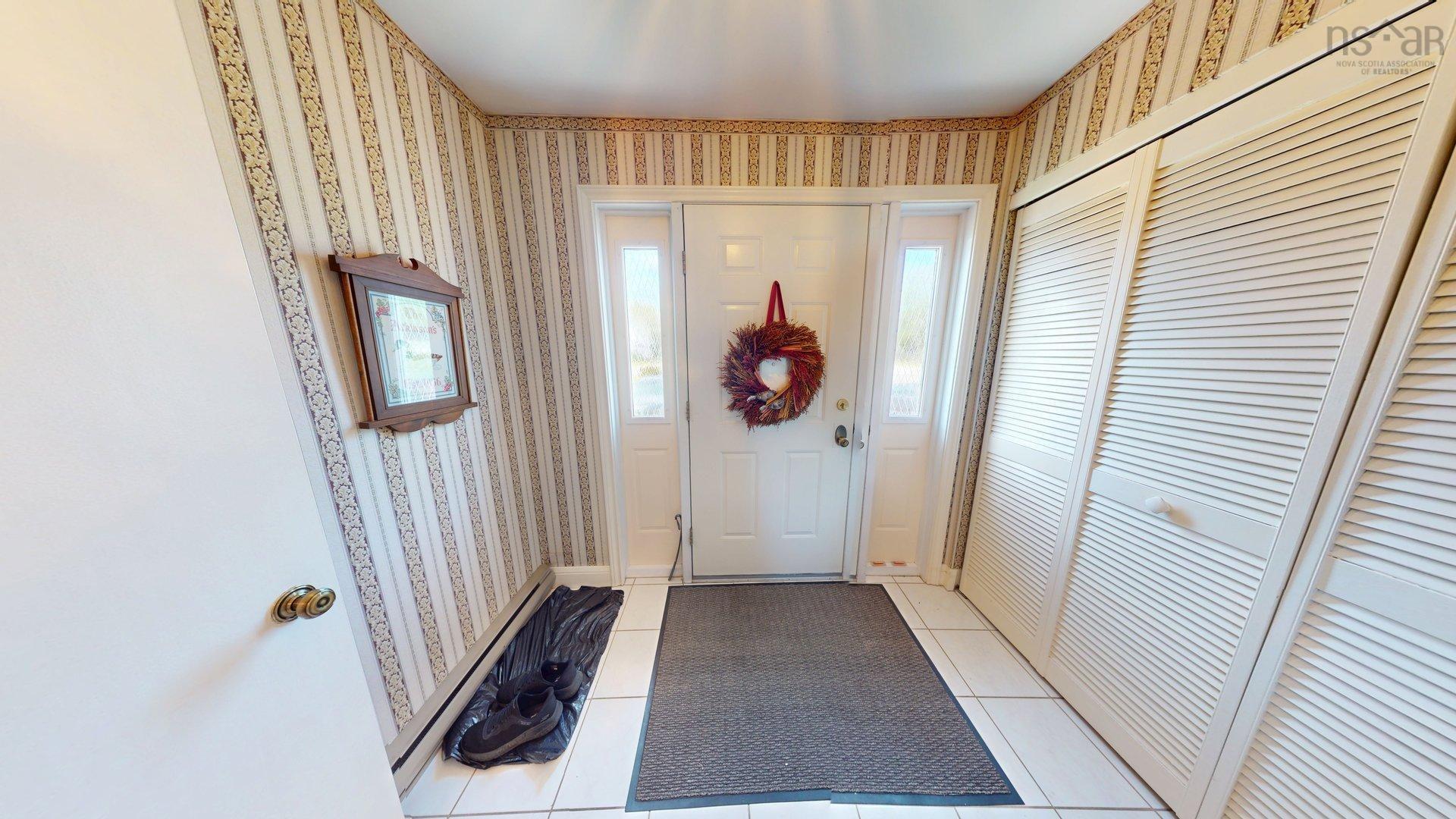 $274,900.00: 3 20 Connaught Avenue, Middleton