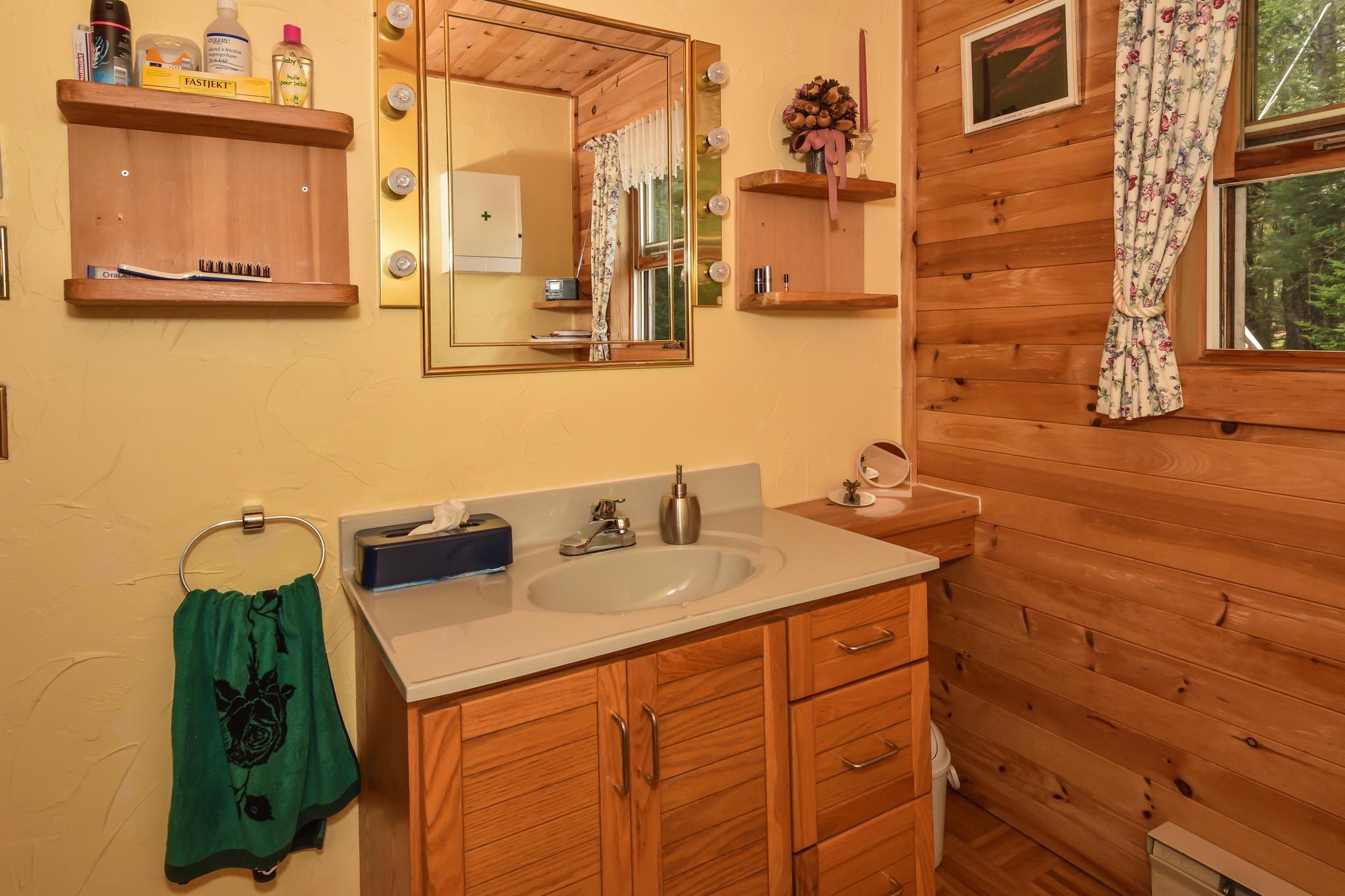 $475,000.00: 491 Peters Point Road, South Brookfield