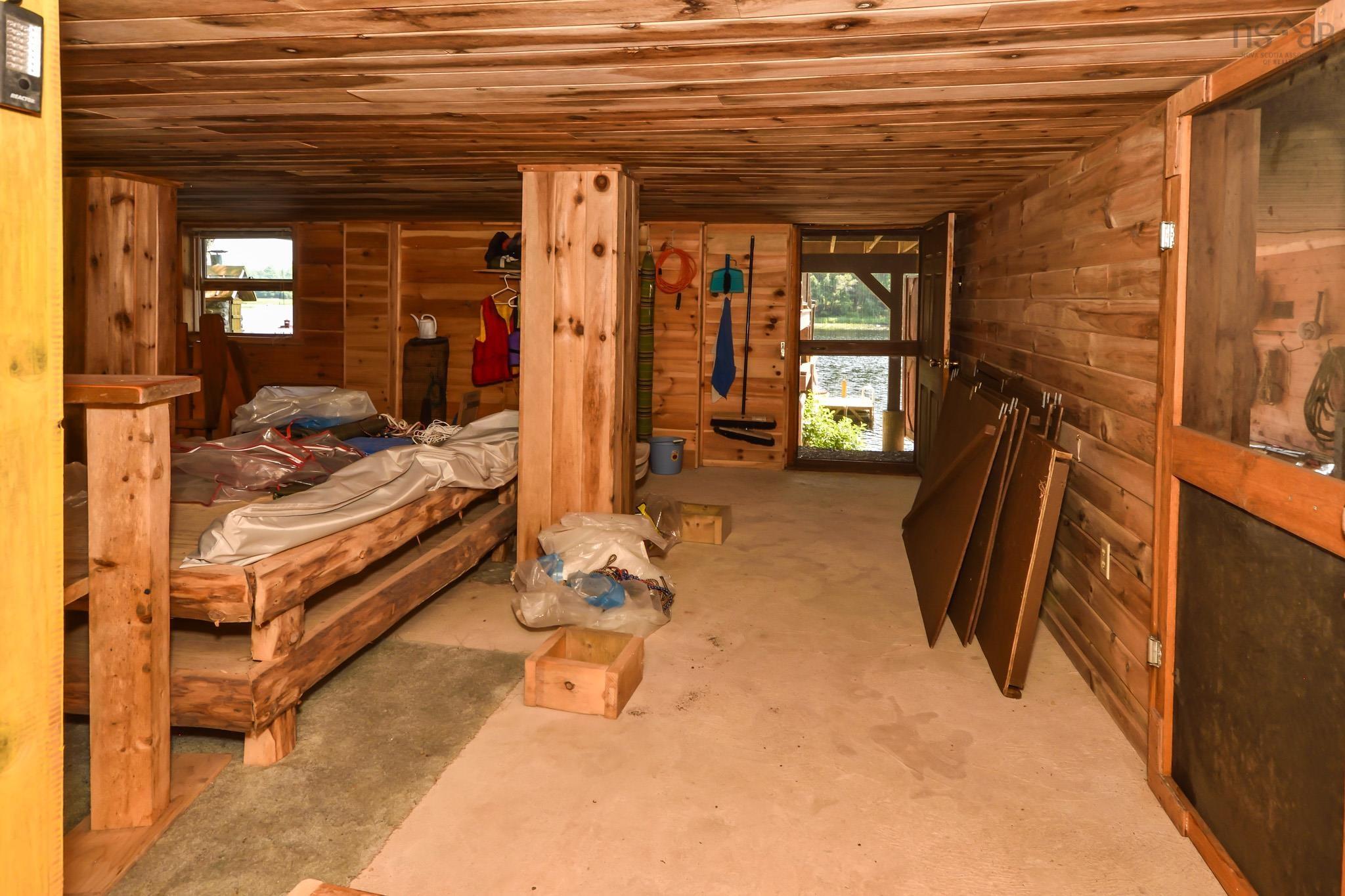 $475,000.00: 491 Peters Point Road, South Brookfield