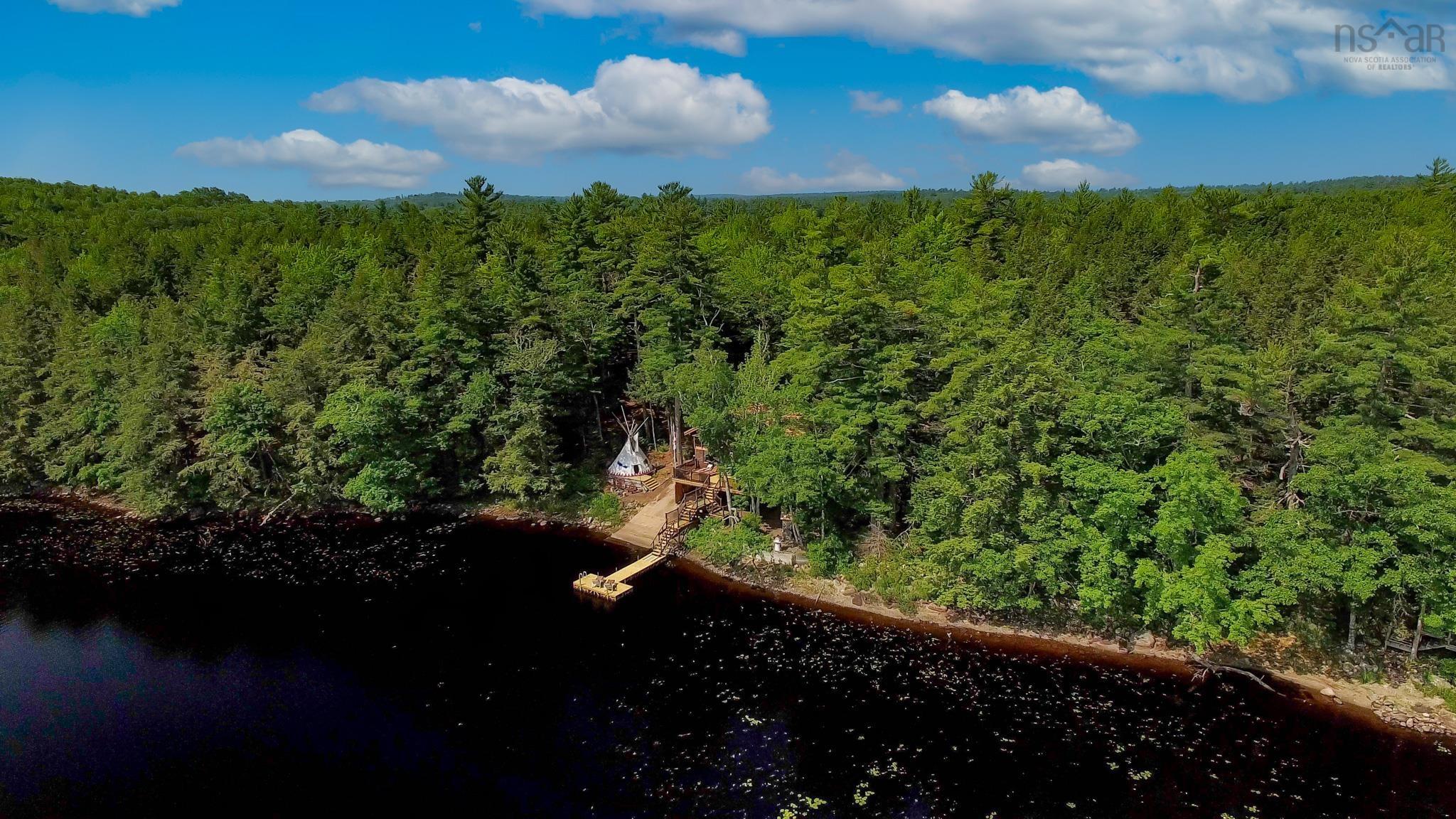 $475,000.00: 491 Peters Point Road, South Brookfield