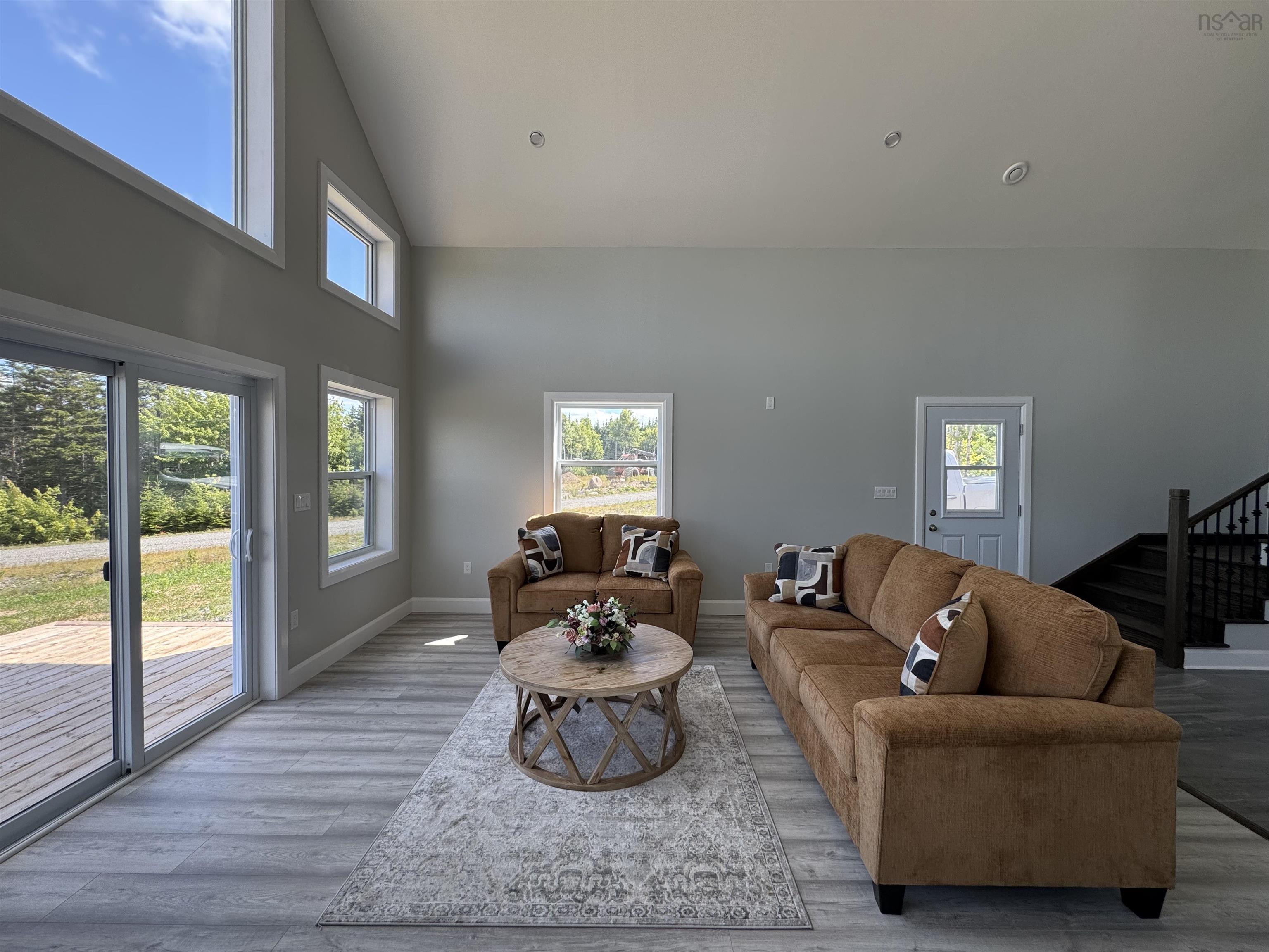 $359,900.00: 36 Brewer Drive, Mira Gut