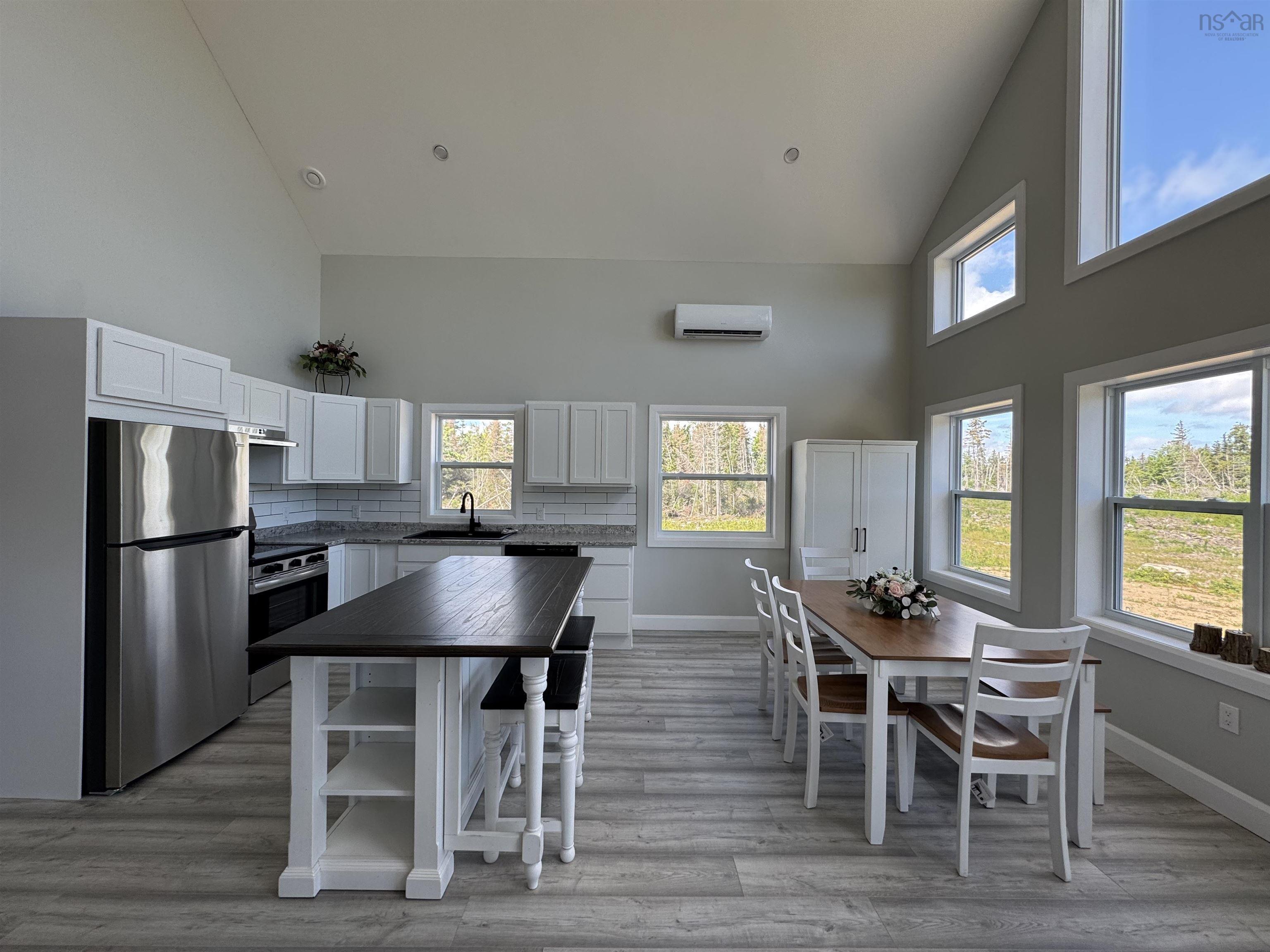 $359,900.00: 36 Brewer Drive, Mira Gut