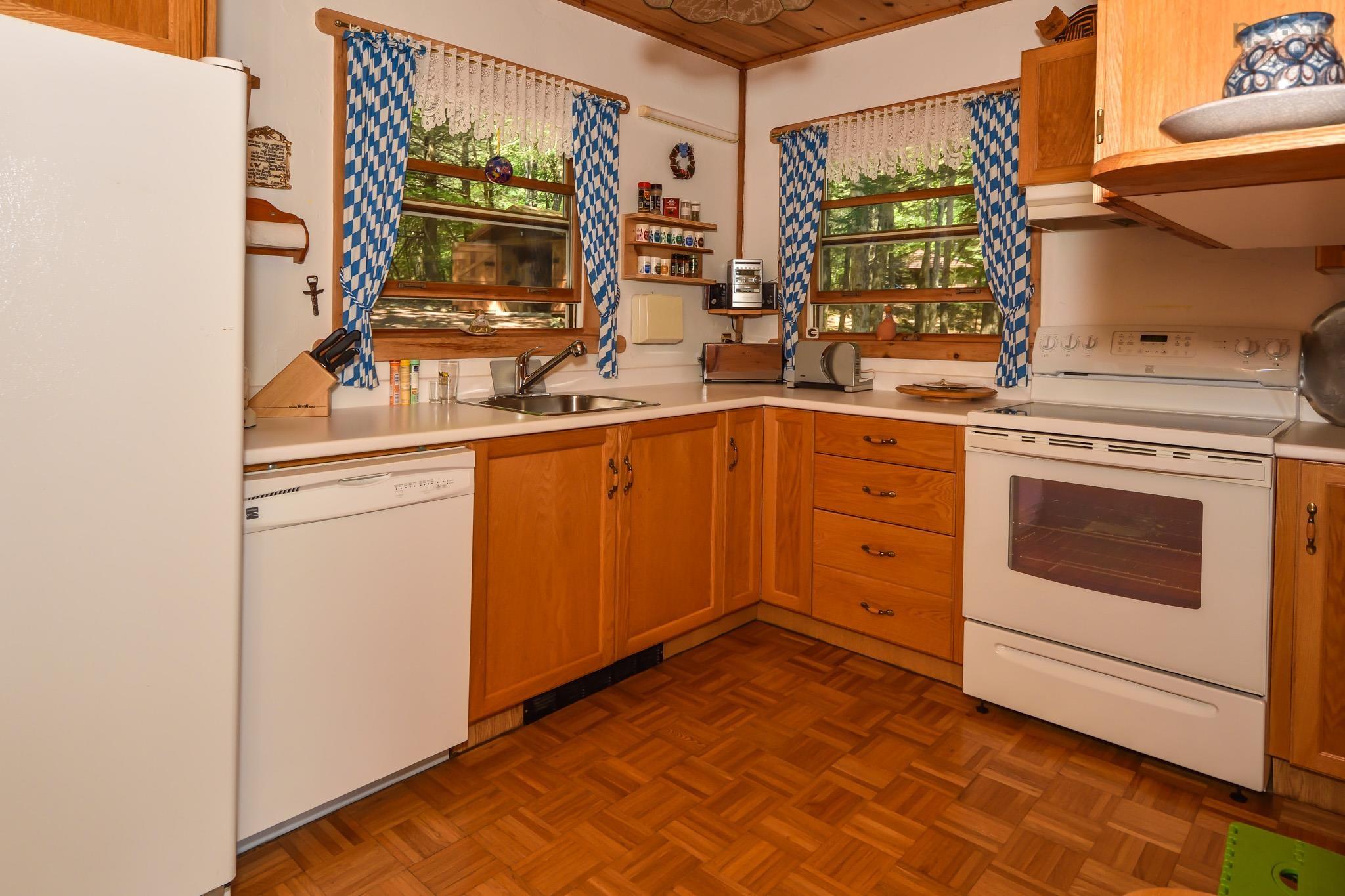 $475,000.00: 491 Peters Point Road, South Brookfield