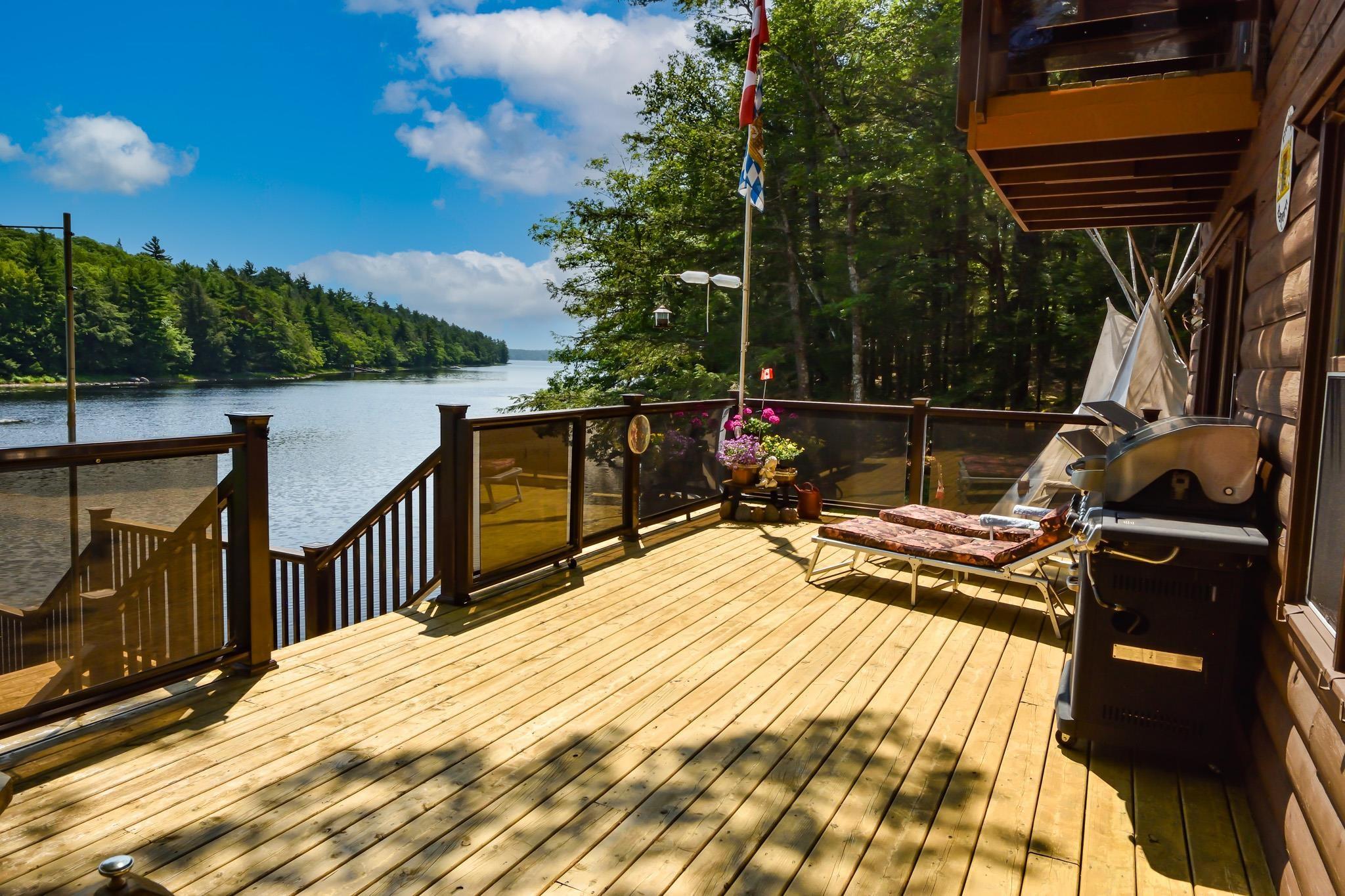 $475,000.00: 491 Peters Point Road, South Brookfield